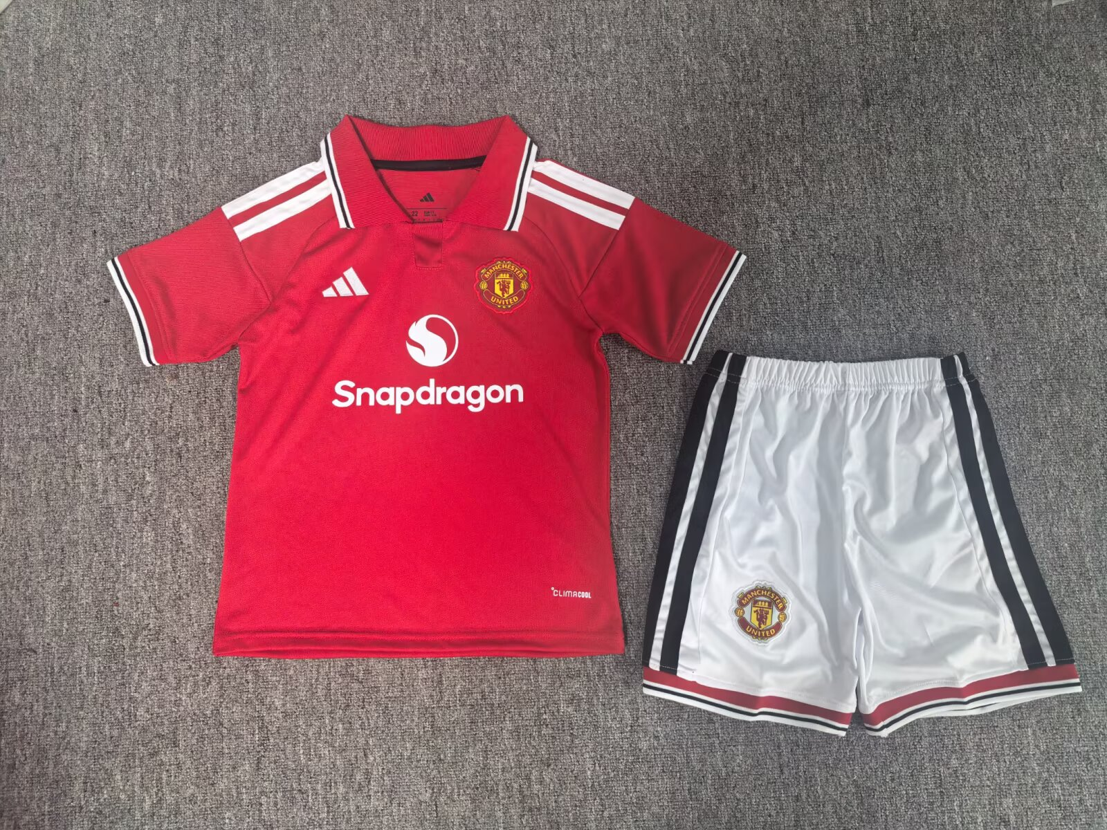 2026/2027 Manchester United Home Maillot de Football Qualité Thaï 1:1 Taille Enfant