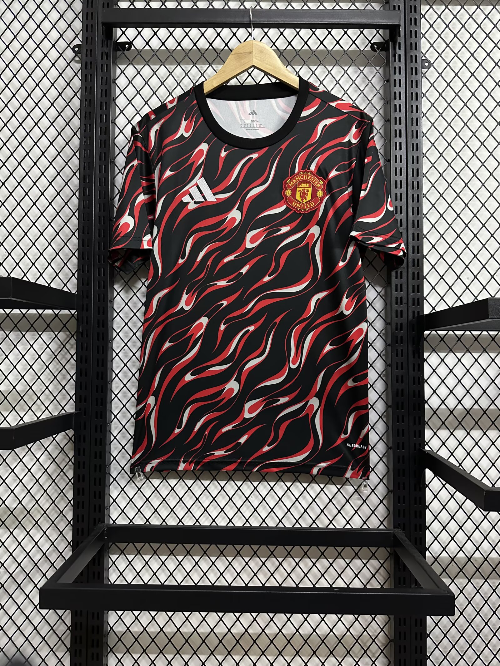 Maillot d'avant-match Manchester United 2025/2026 01 Football Jersey Qualité Thaï