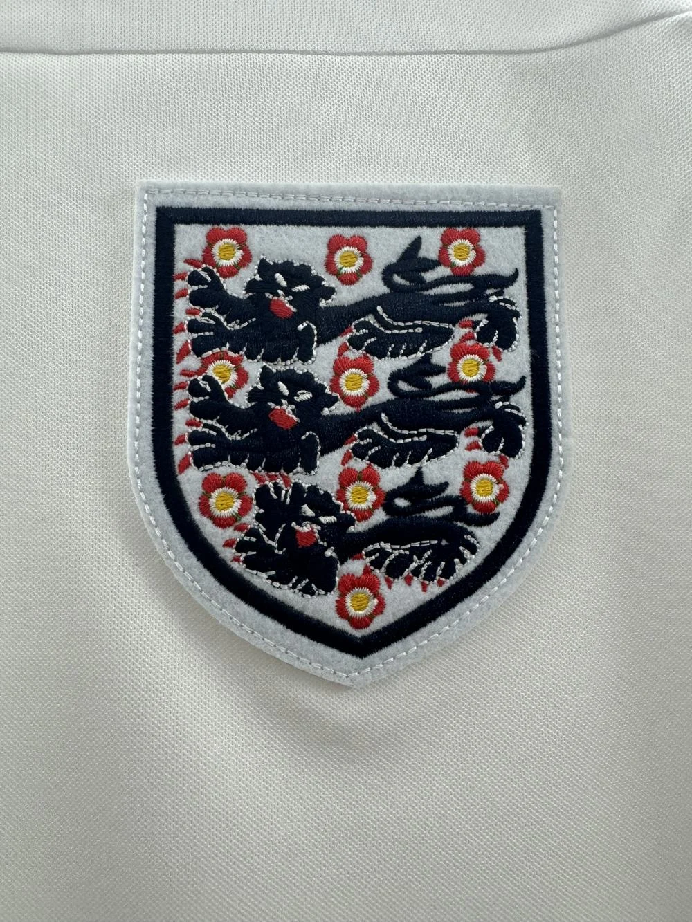 Maillot de football domicile rétro Angleterre 1982 — view 3