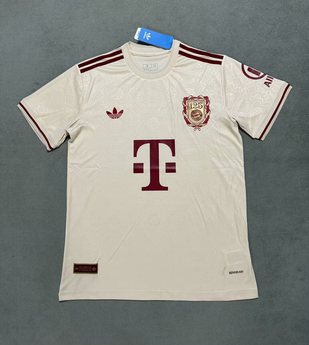 2025/2026 Bayern Munich 125th Anniversary Edition Apricot Football Jersey AAA fan-grade
