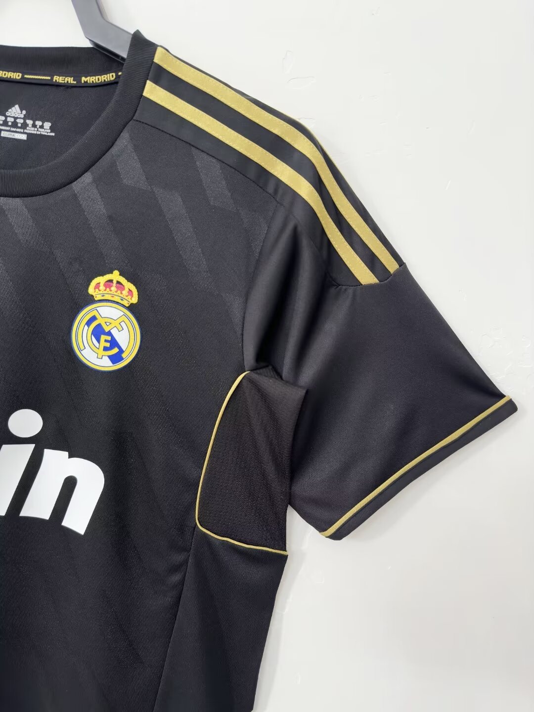 2011/2012 Retro Real Madrid Away Jersey AAA fan-grade — view 5