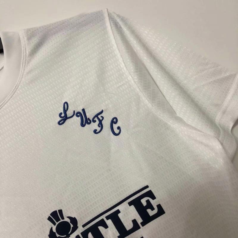 1995-1996 Retro Leeds United Home Soccer Jersey AAA fan-grade — view 5