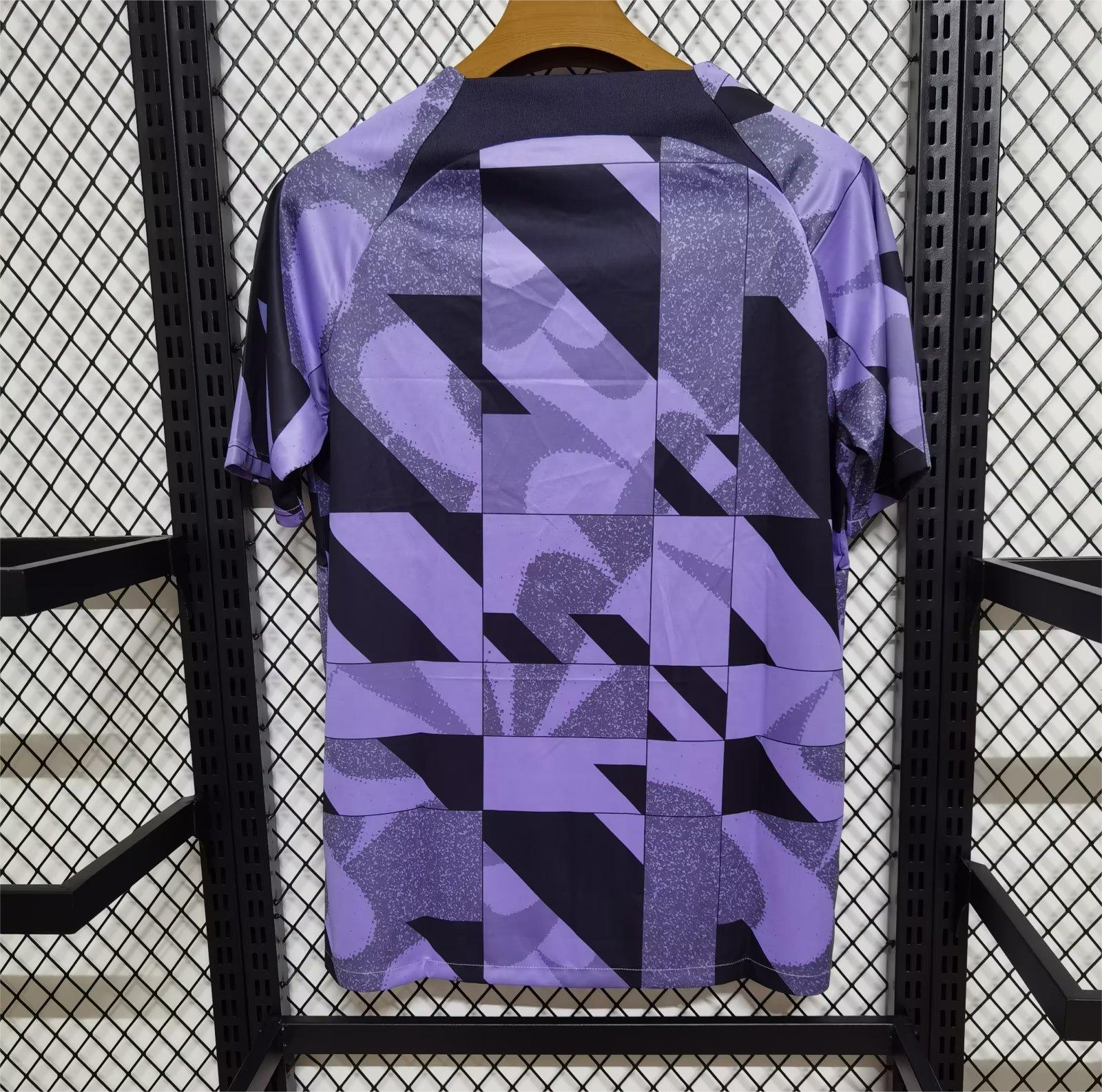 2023/2024 Liverpool Training Wear Purple Football Shirt — view 2