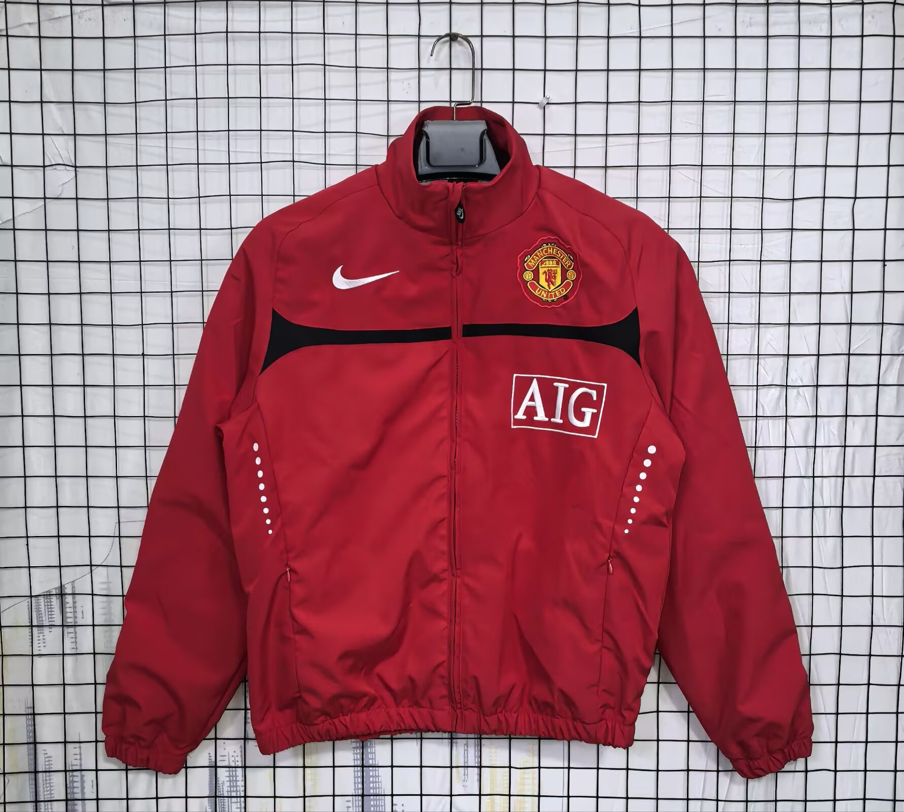 2025/2026 Manchester United Coupe-vent Rouge Maillot de football 1:1 Qualité thaïlandaise
