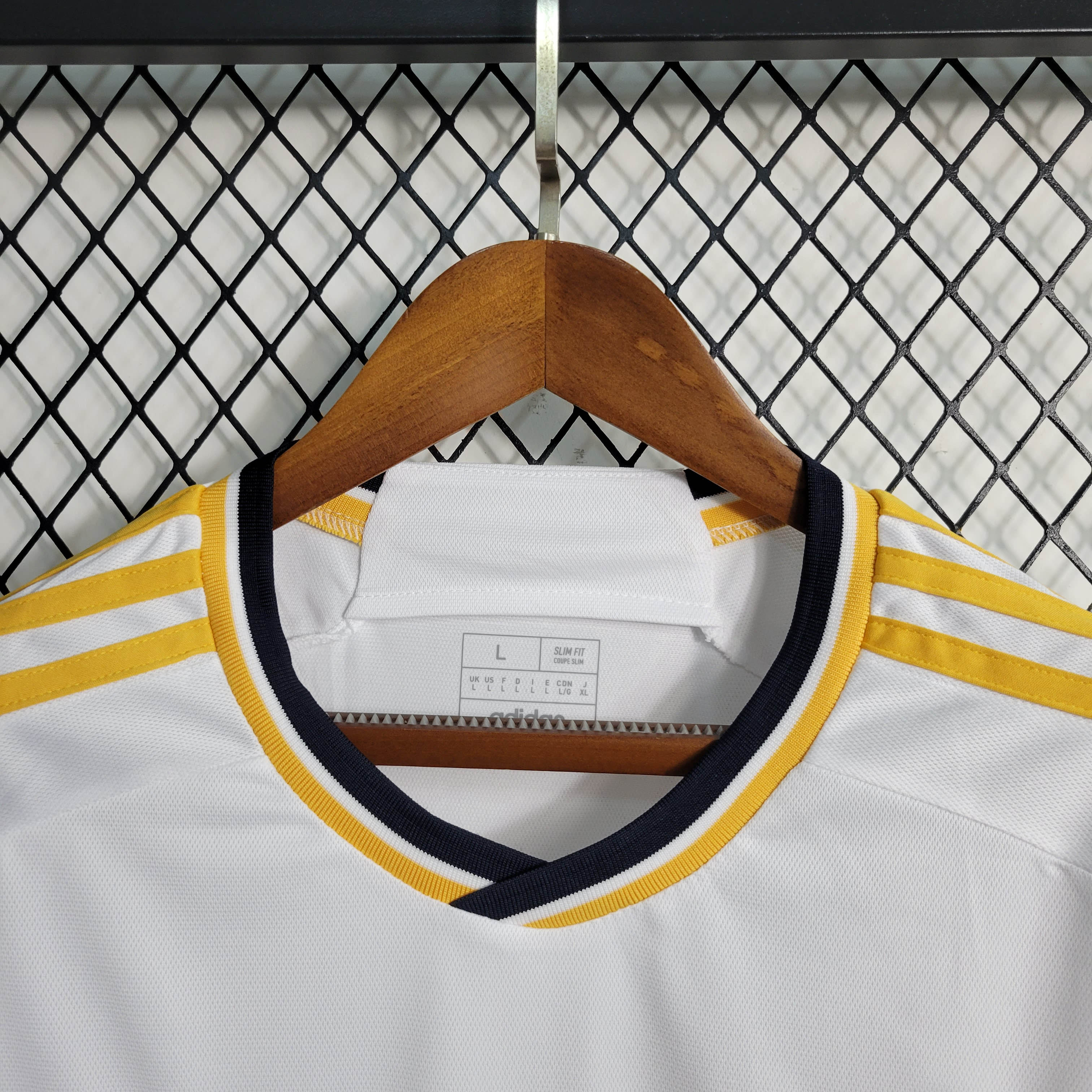 2023/2024 Real Madrid Home Football Shirt AAA fan-grade — view 7