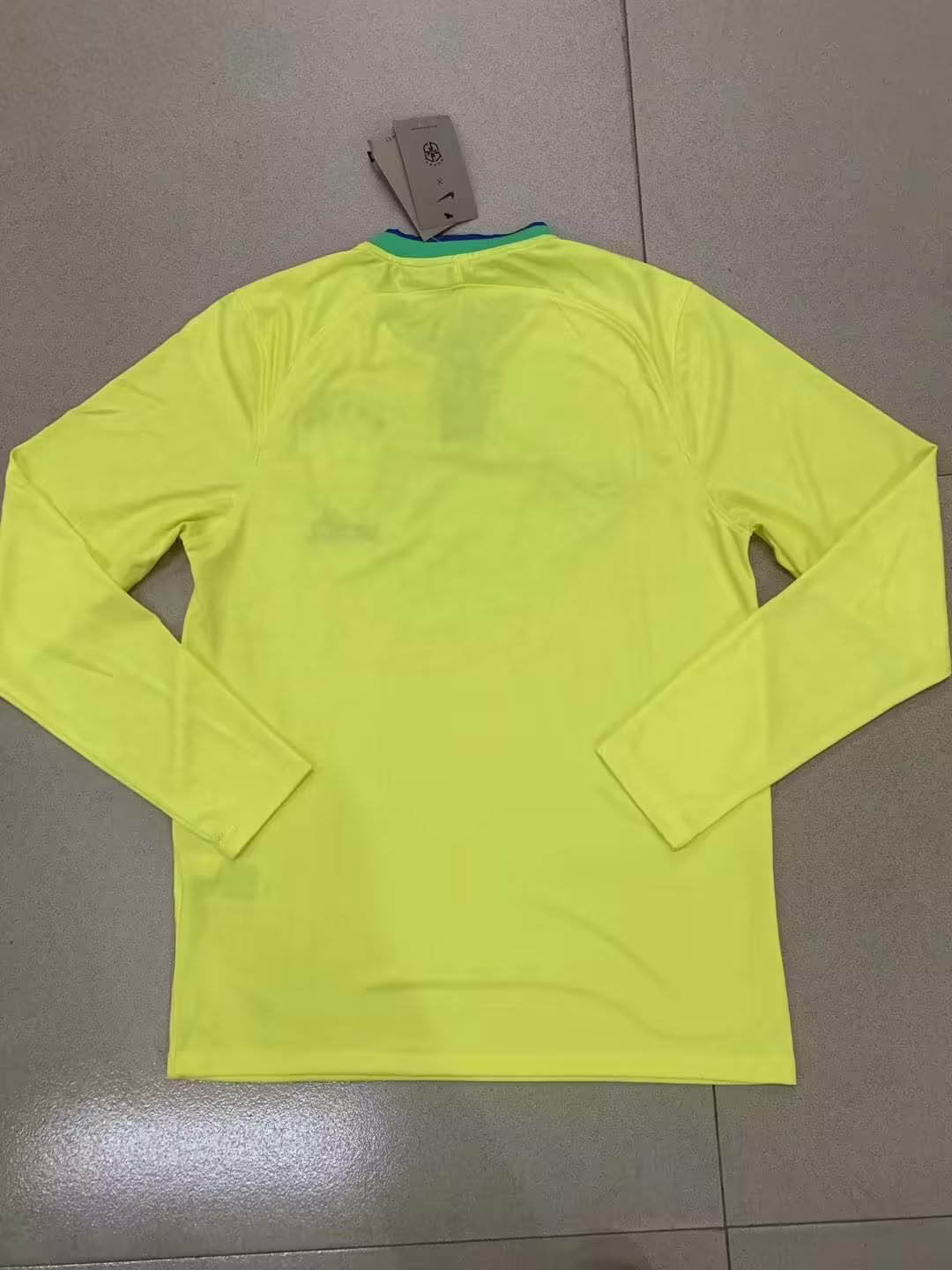 2022 FIFA World Cup Long Sleeve Brazil Home Soccer Jersey — view 2