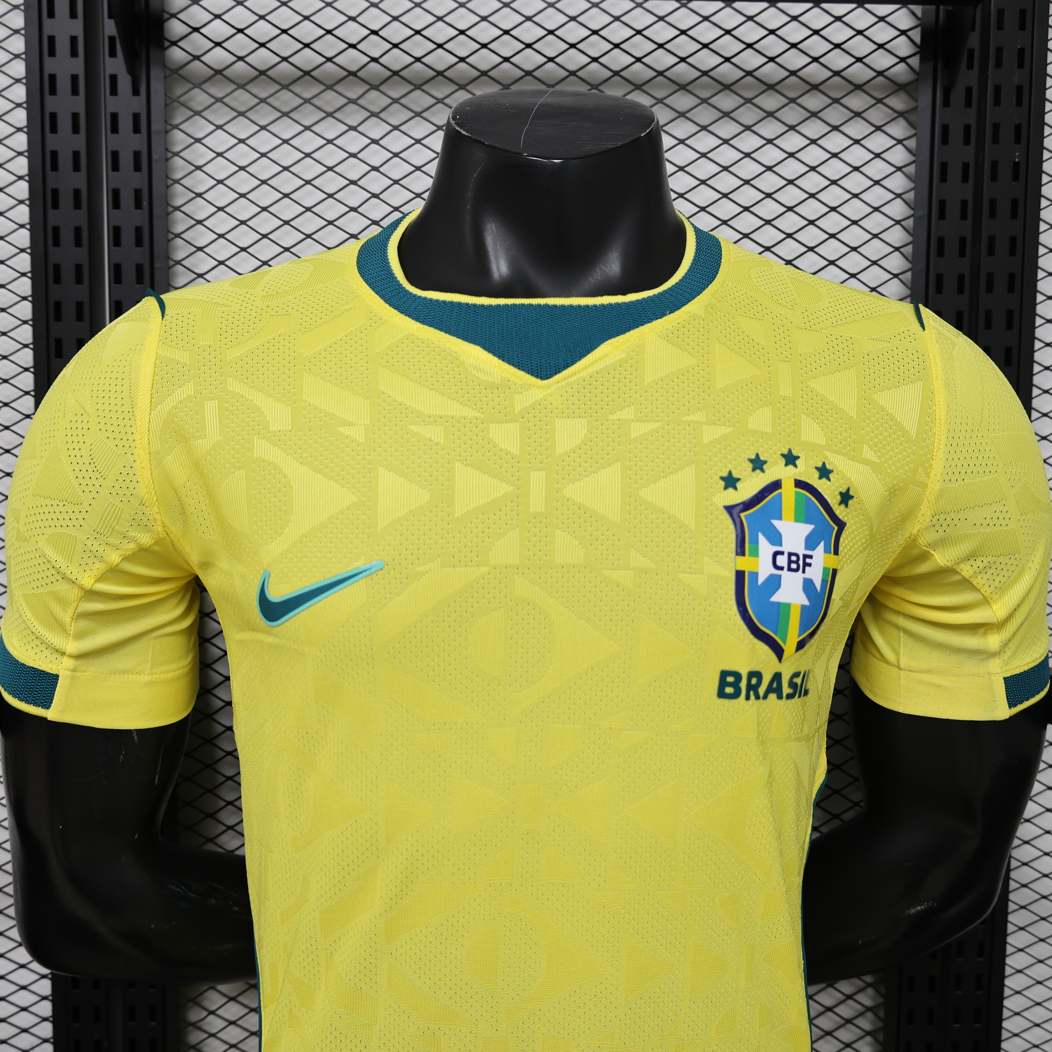 2026 Spielerversion Brasilien Nationalmannschaft Heimtrikot AAA Fanqualität — view 3