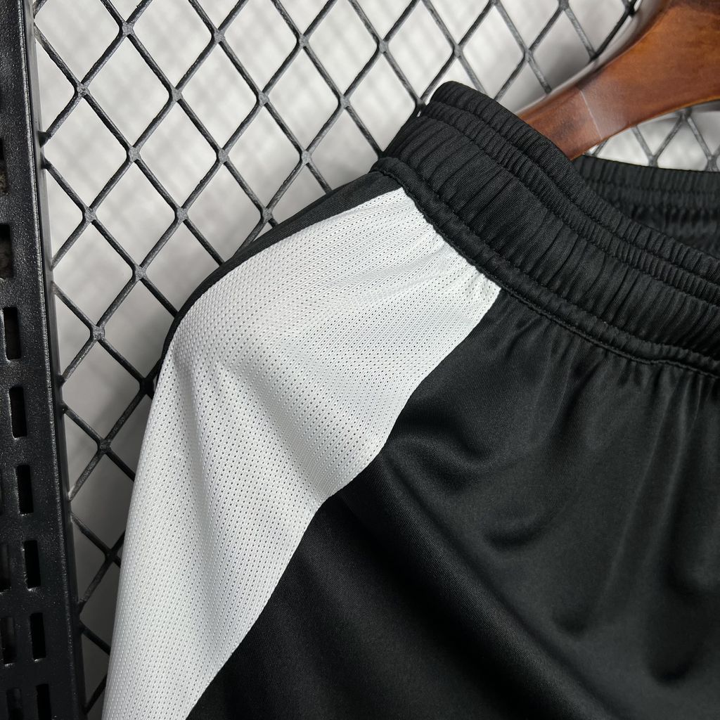 2024/2025 Juventus Home Shorts — view 3