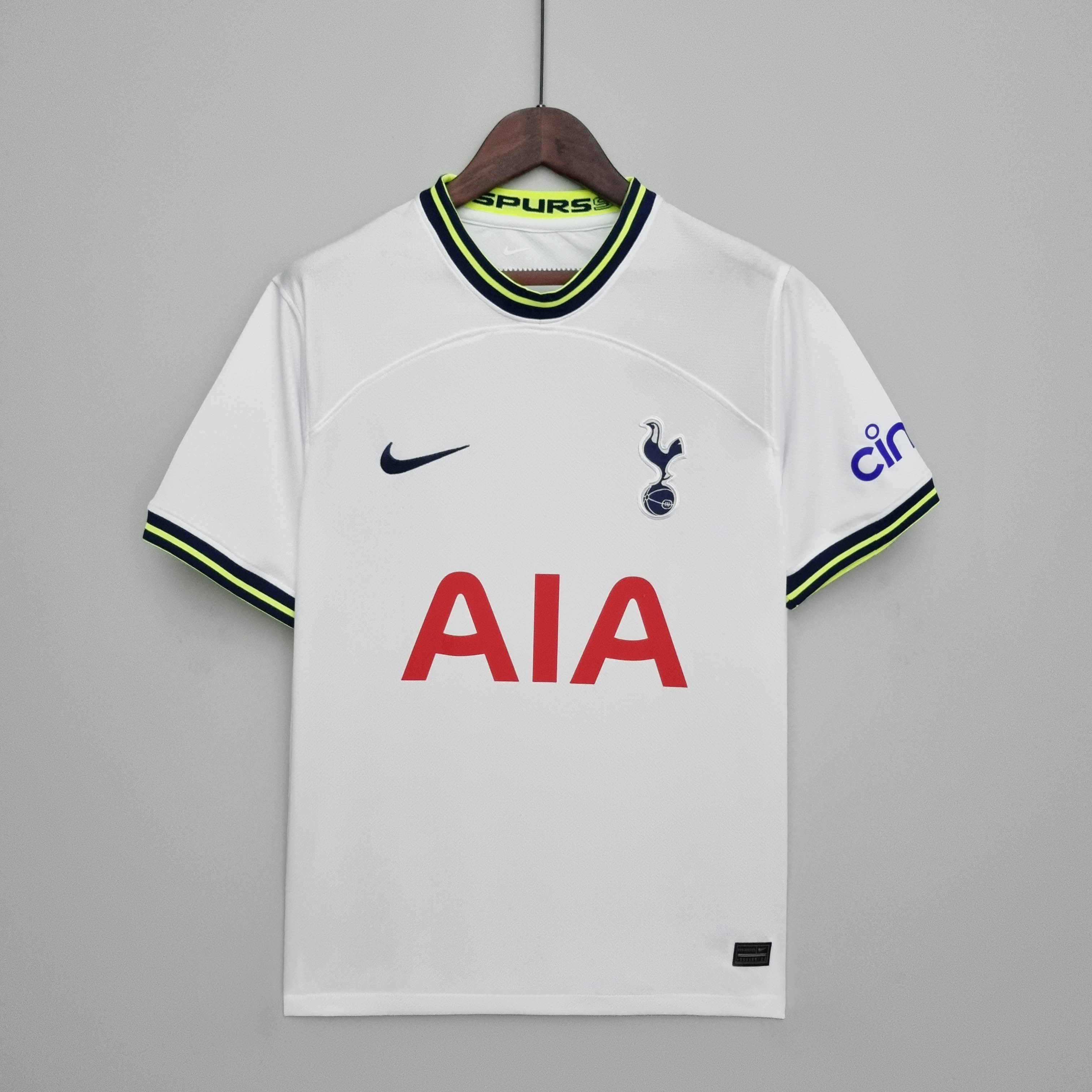 2022/2023 Tottenham Football Shirt Home — main view