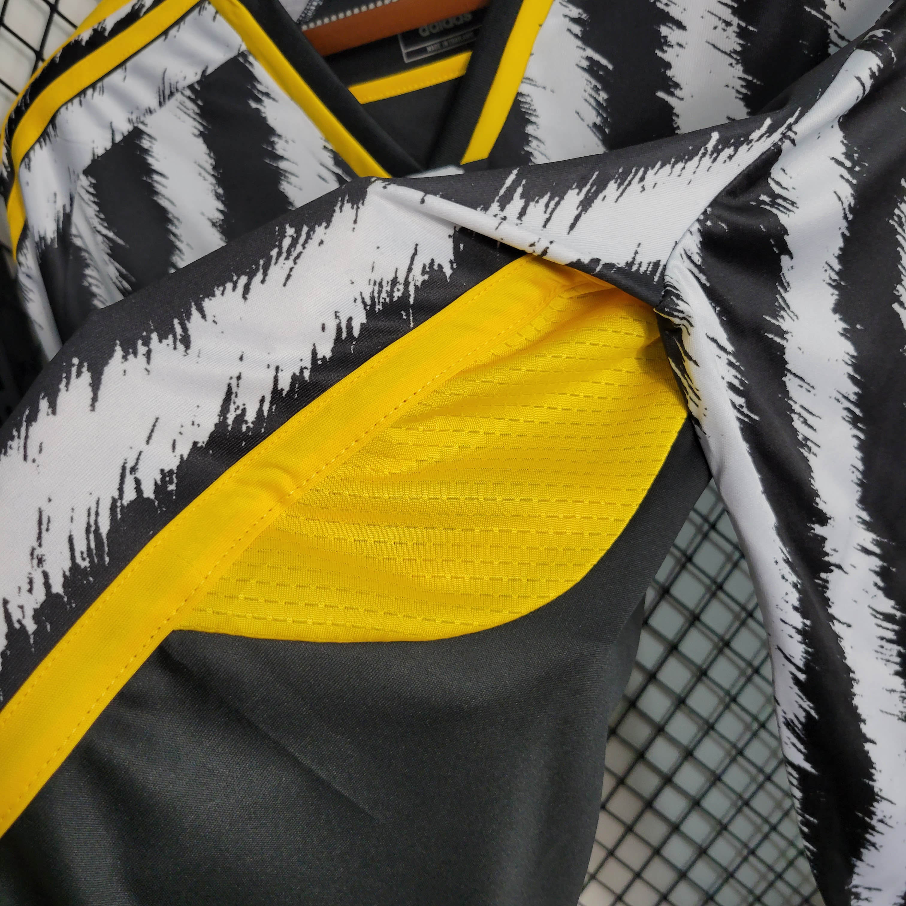 2023/2024 Long Sleeve Juventus Home AAA fan-grade — view 8