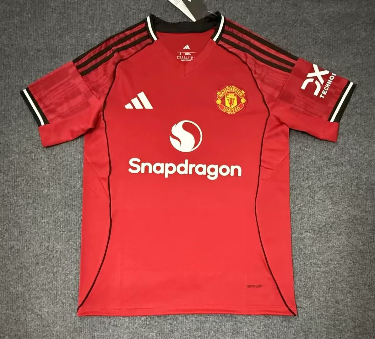 2025/2026 Maillot de football domicile Manchester United qualité thaïlandaise