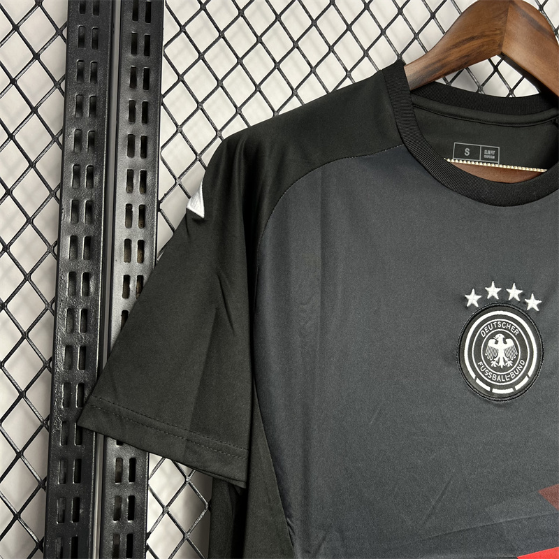 2024-2025 Germany Pre-match training uniform-4 Jersey AAA fan-grade — view 4