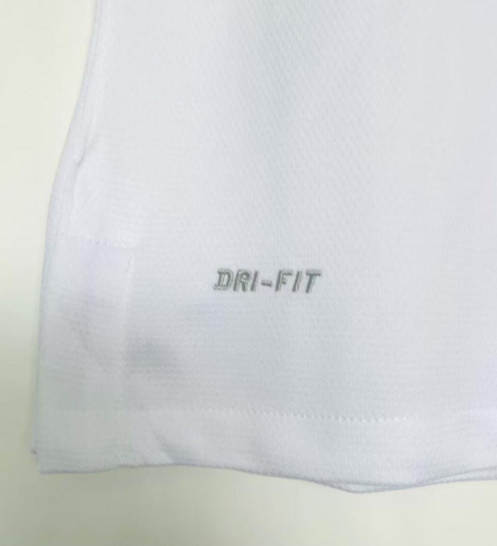 2013 Retro England Home Soccer Jersey AAA fan-grade — view 5