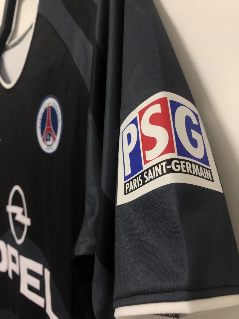 2001/2002 Retro Psg Paris Saint-Germain Third Away Football Shirt AAA fan-grade — view 6
