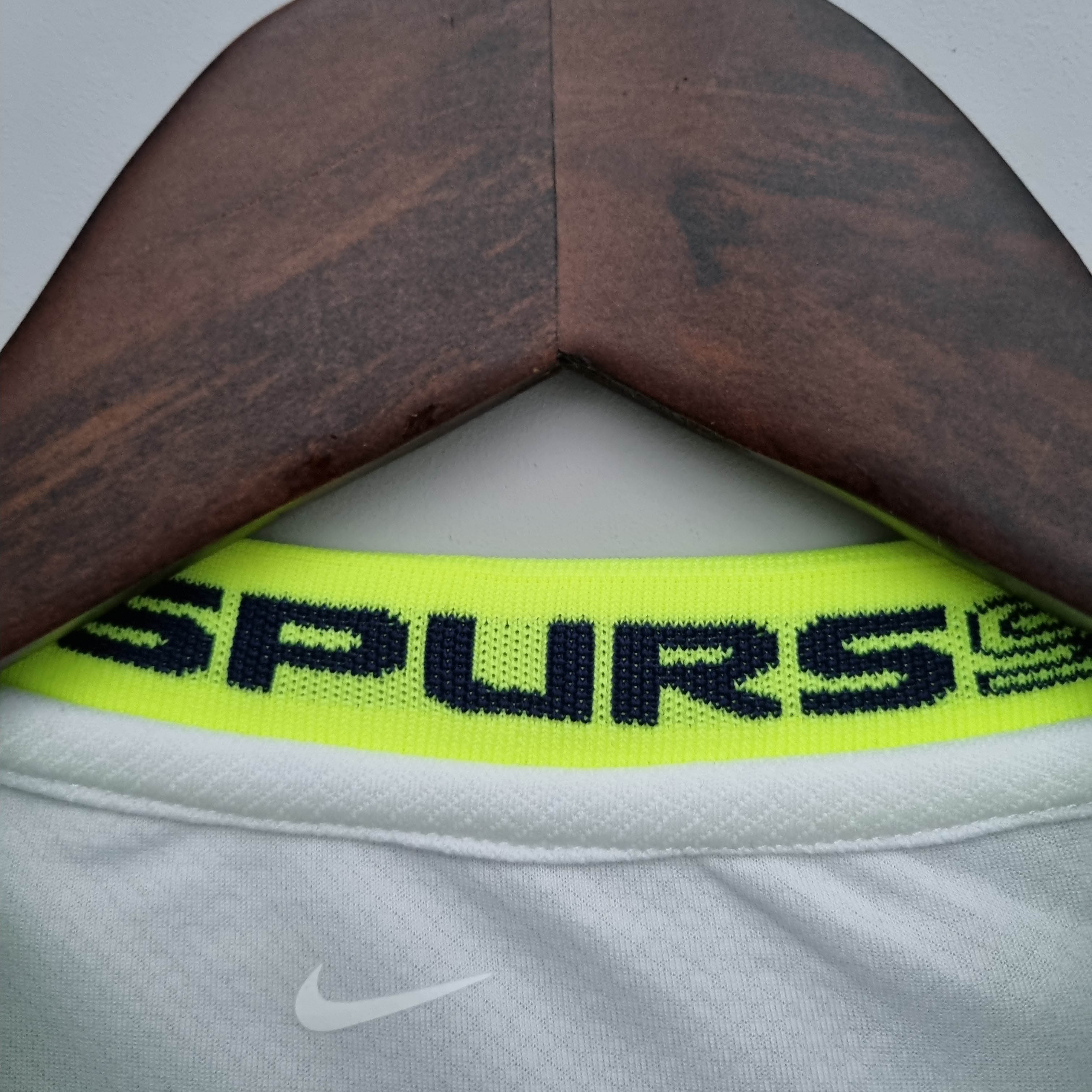 2022/2023 Tottenham Football Shirt Home — view 8