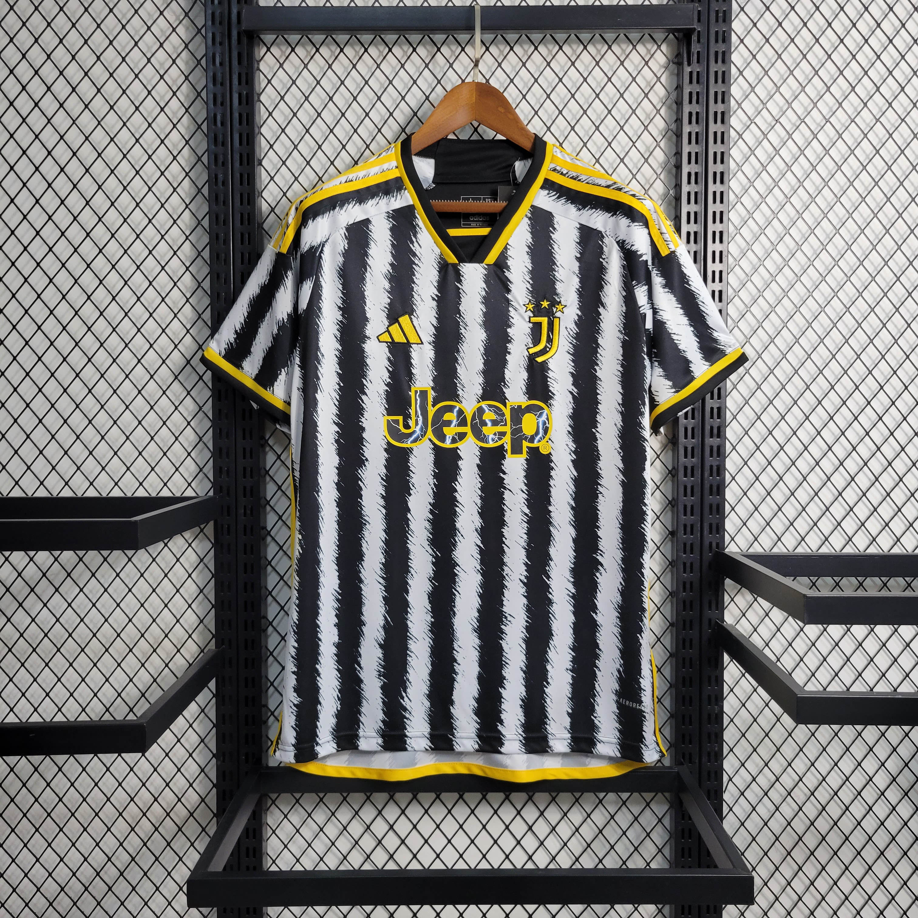 2023/2024 Juventus Home Soccer Jersey 1:1 Thai Quality — main view