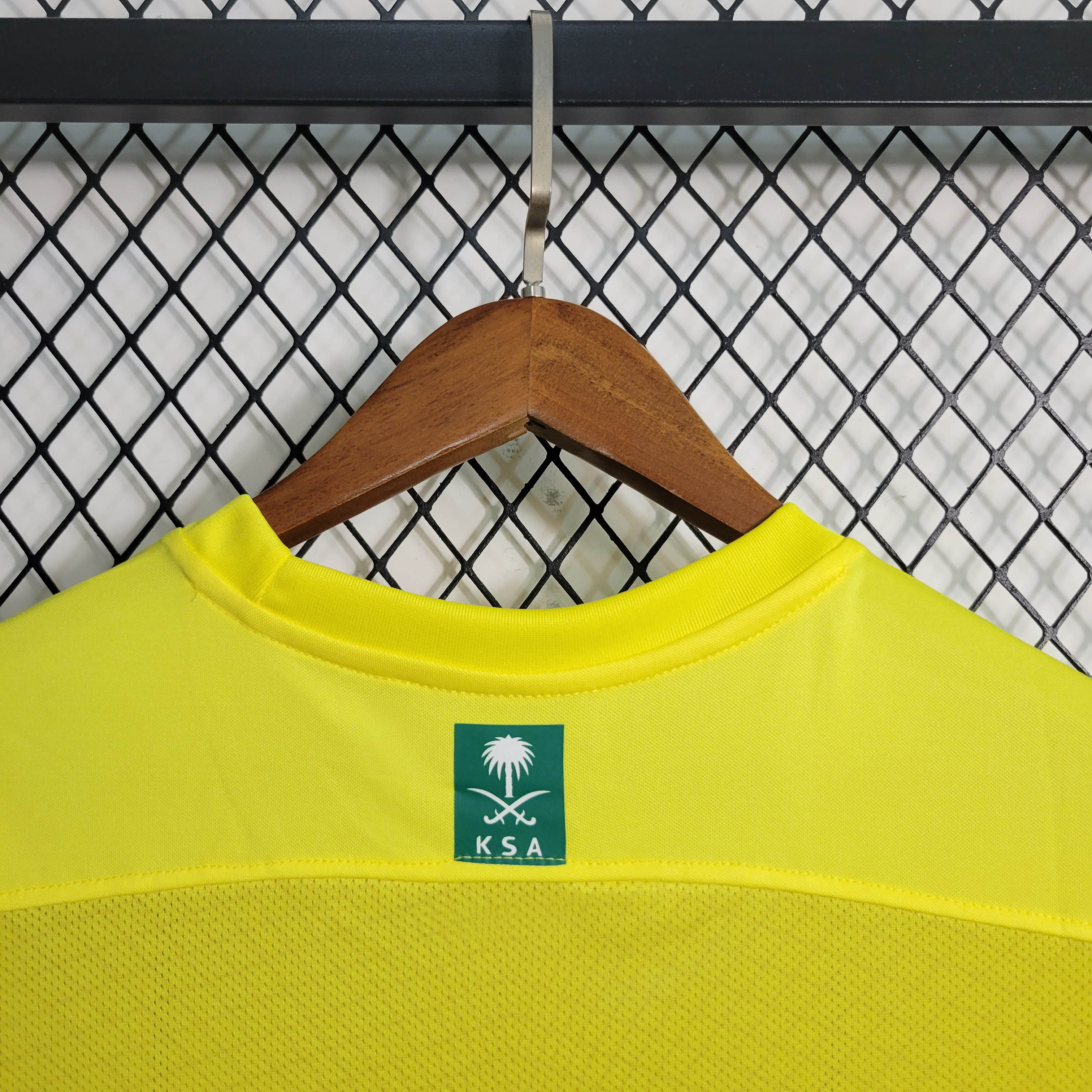 2023/2024 Al-Nassr Home Football Shirt — view 5