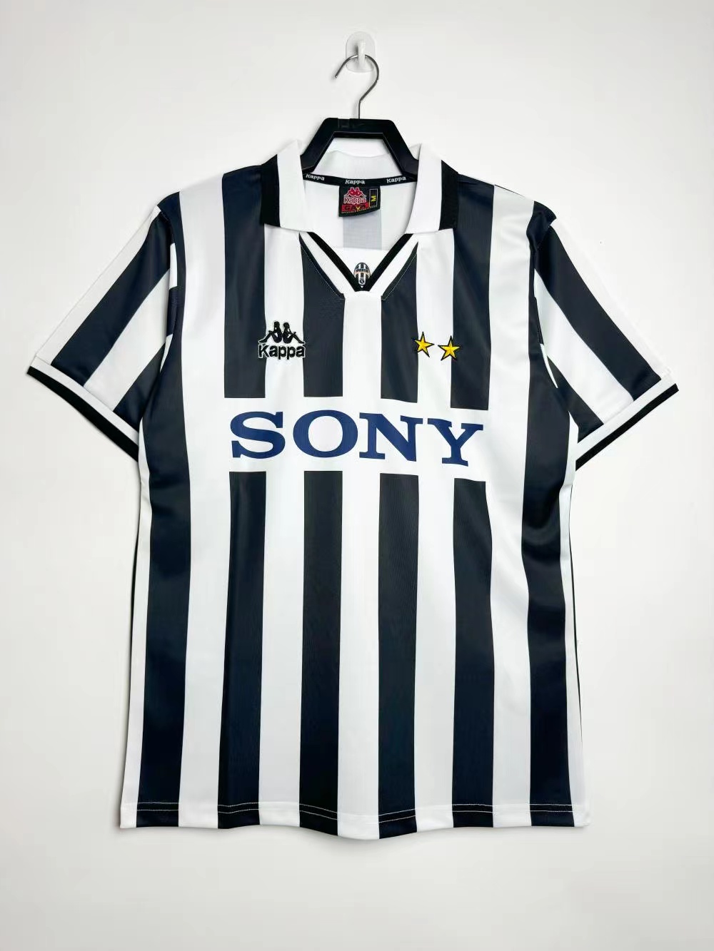 1996/1997 Retro Juventus Home Soccer Jersey AAA fan-grade