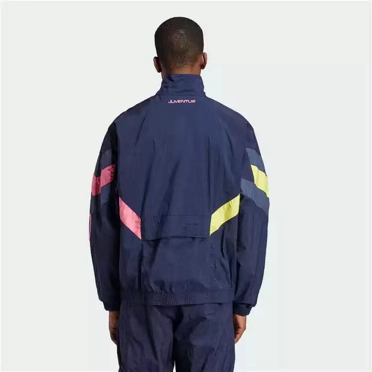 2024-2025 Juventus Windbreaker Soccer Jersey Black — view 2