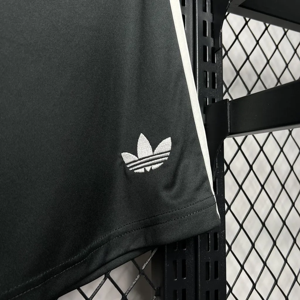 2024/2025 Manchester United Third Away Shorts — view 3