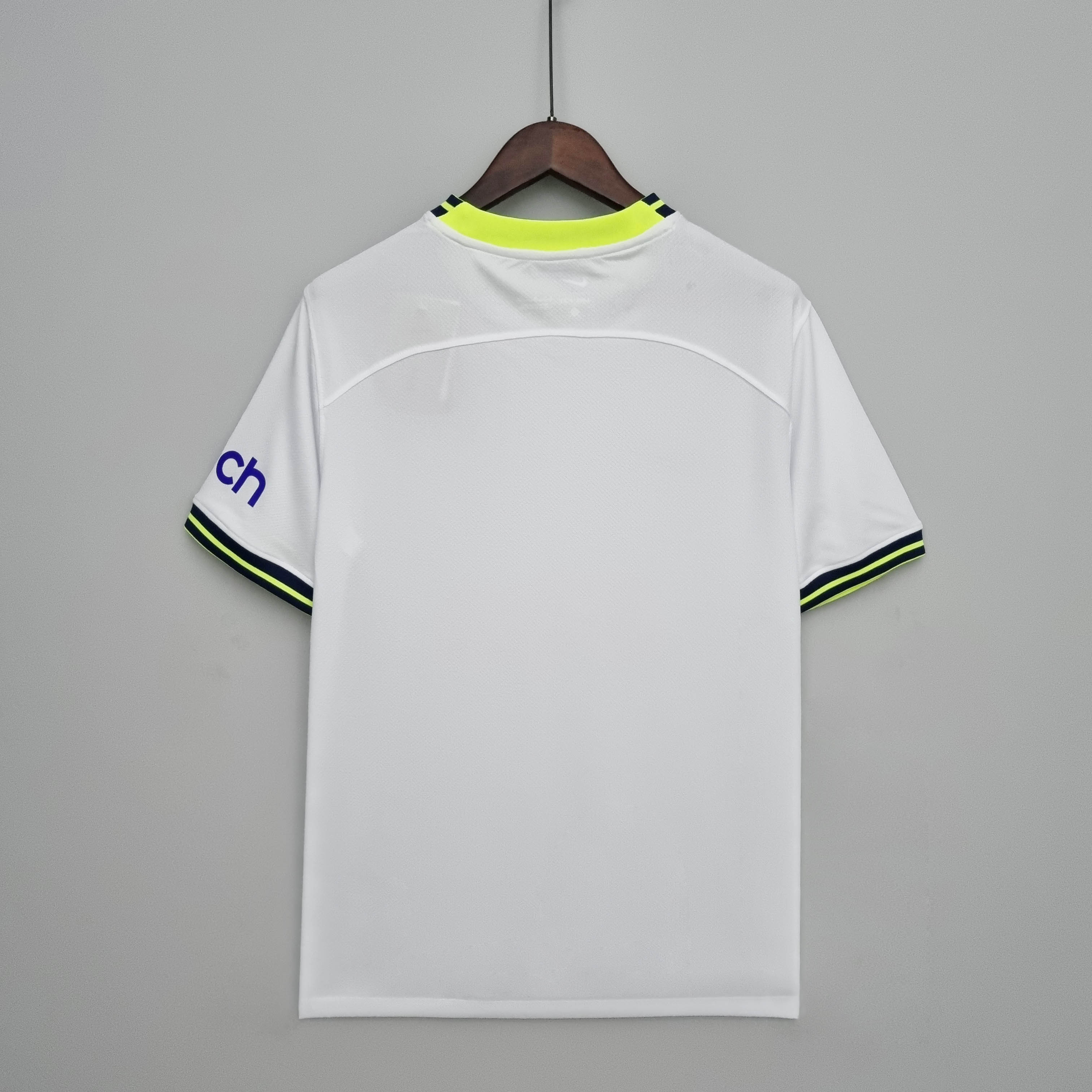 2022/2023 Tottenham Football Shirt Home — view 2
