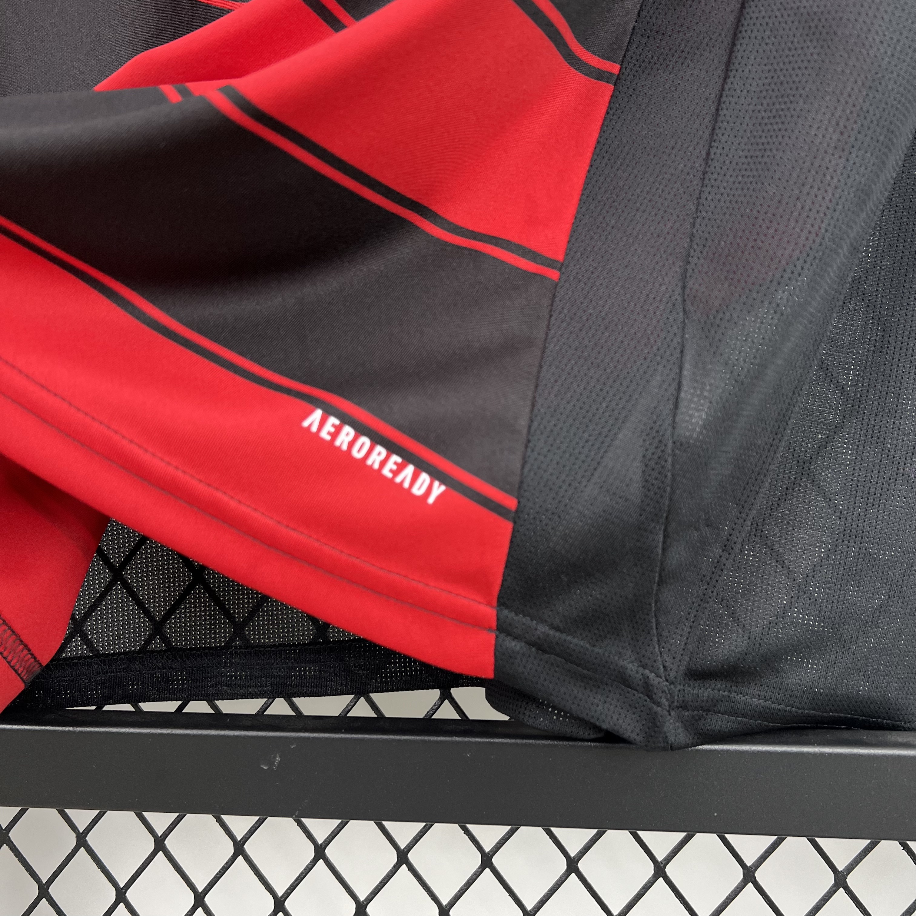 2025/2026 Flamengo Home Jersey AAA fan-grade — view 8