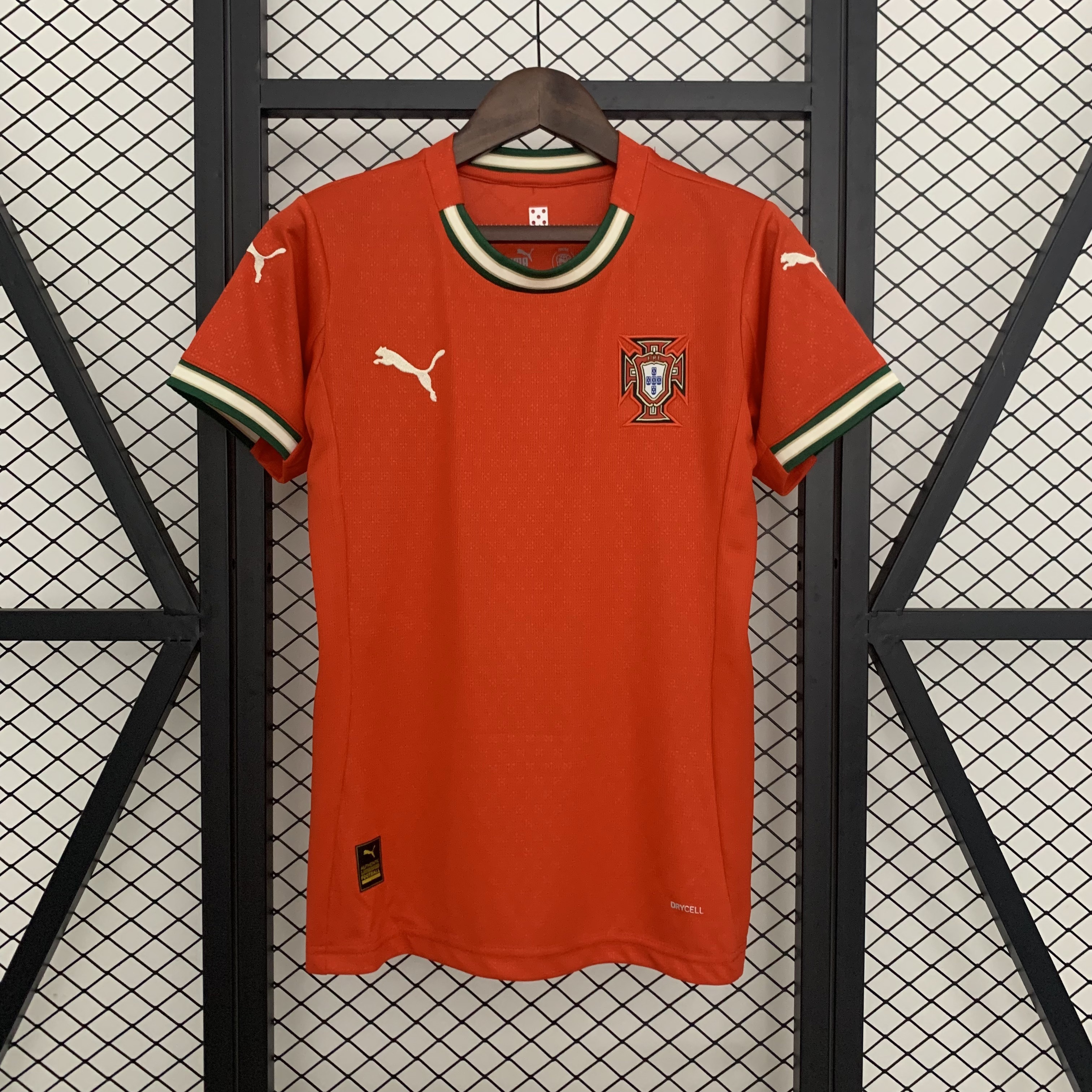2025 Portugal Heim Fußballtrikot AAA Fan-Qualität — view 8