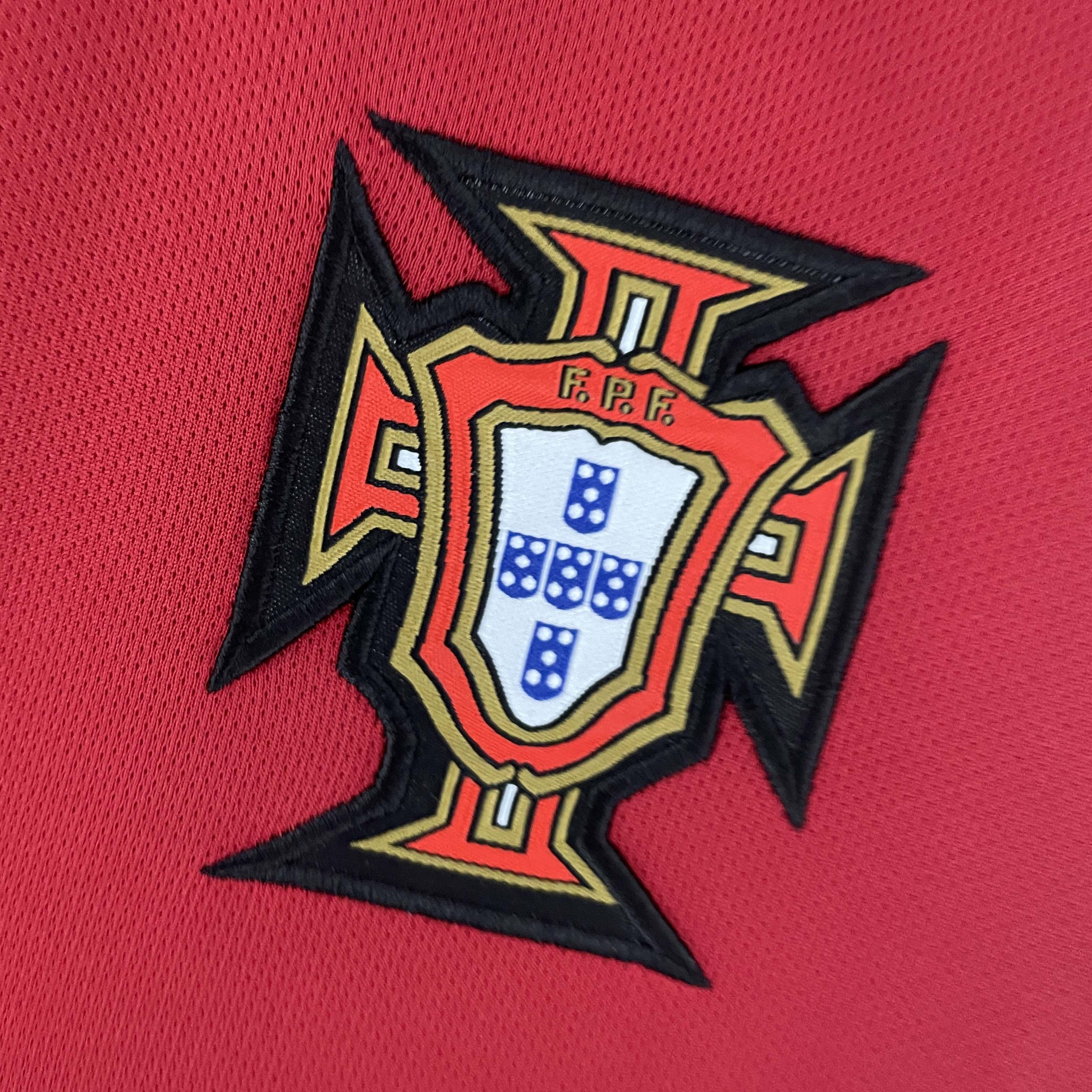 2006 Retro Portugal Home Football Shirt 1:1 Thai Quality — view 7