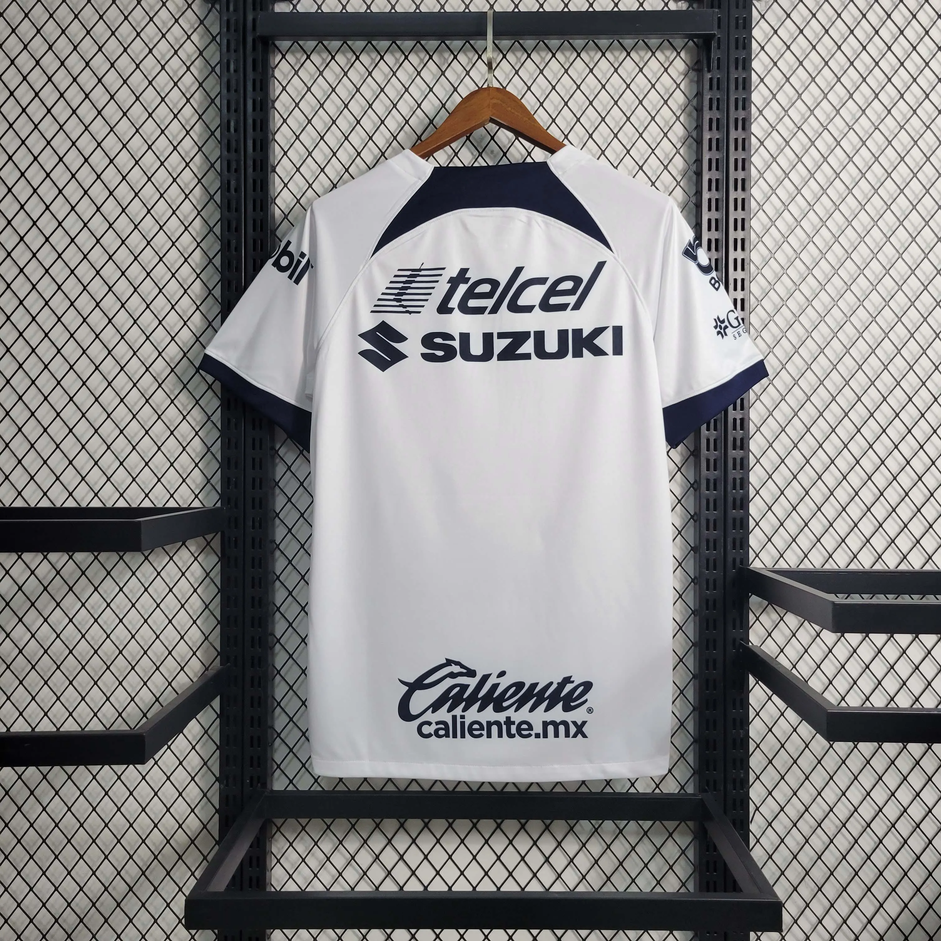 2023/2024 Pumas UNAM Home Jersey AAA fan-grade — view 2