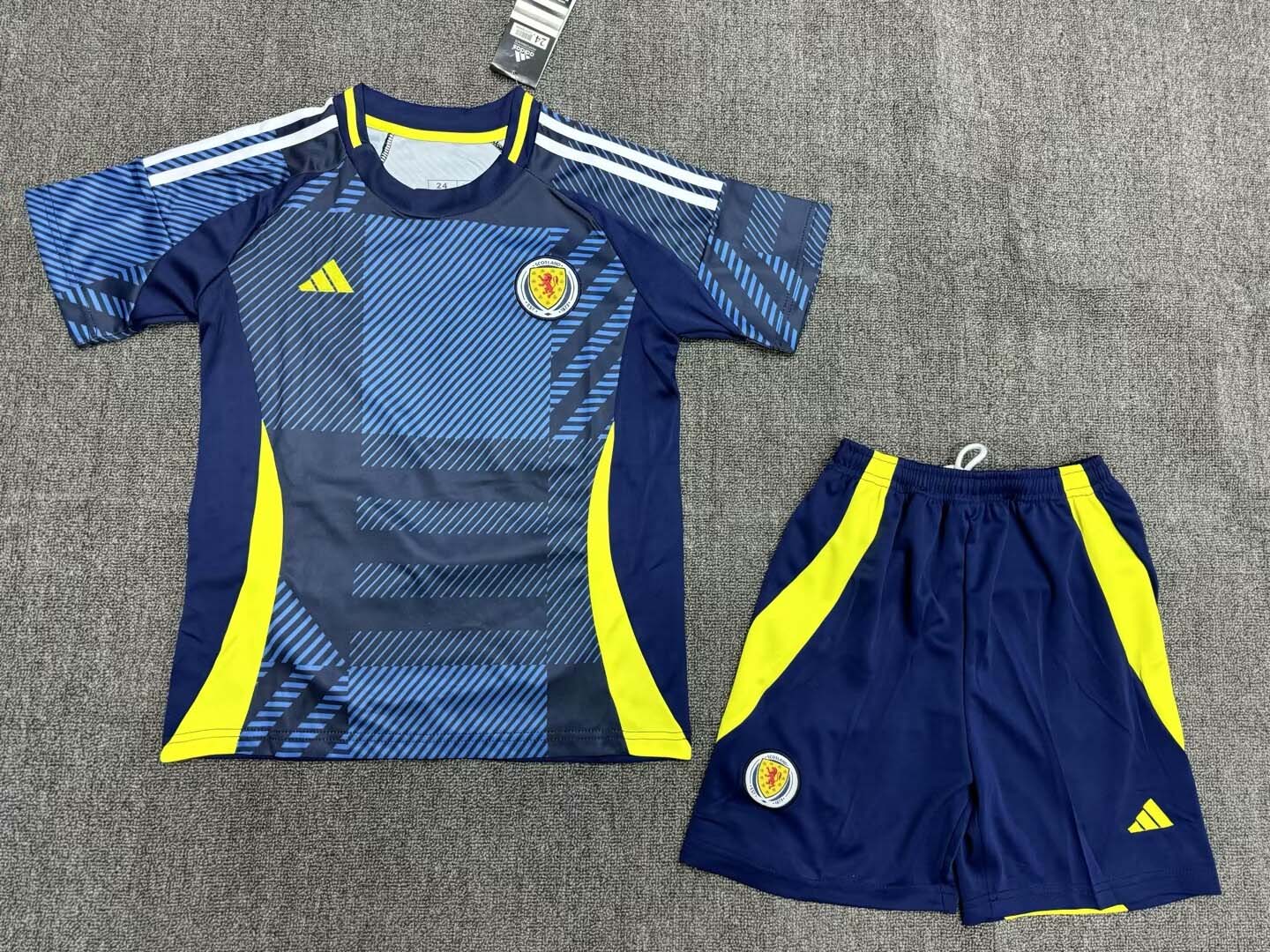 2024 Scotland National Team Home Football Shirt AAA fan-grade Kids Size