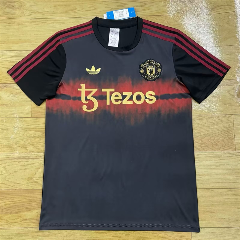 2025/2026 Manchester United Pre-match training Jersey AAA fan-grade