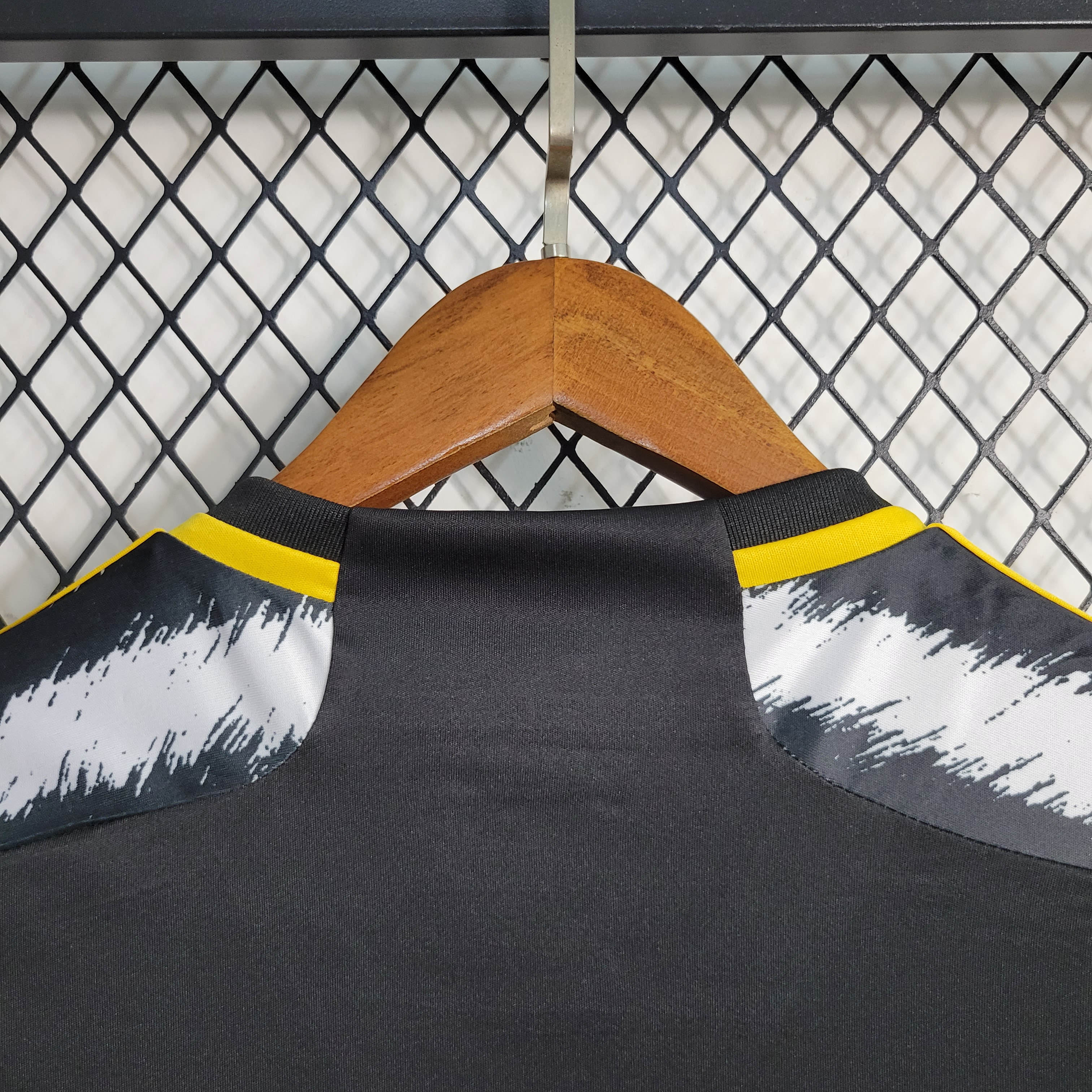 2023/2024 Juventus Home Soccer Jersey 1:1 Thai Quality — view 7