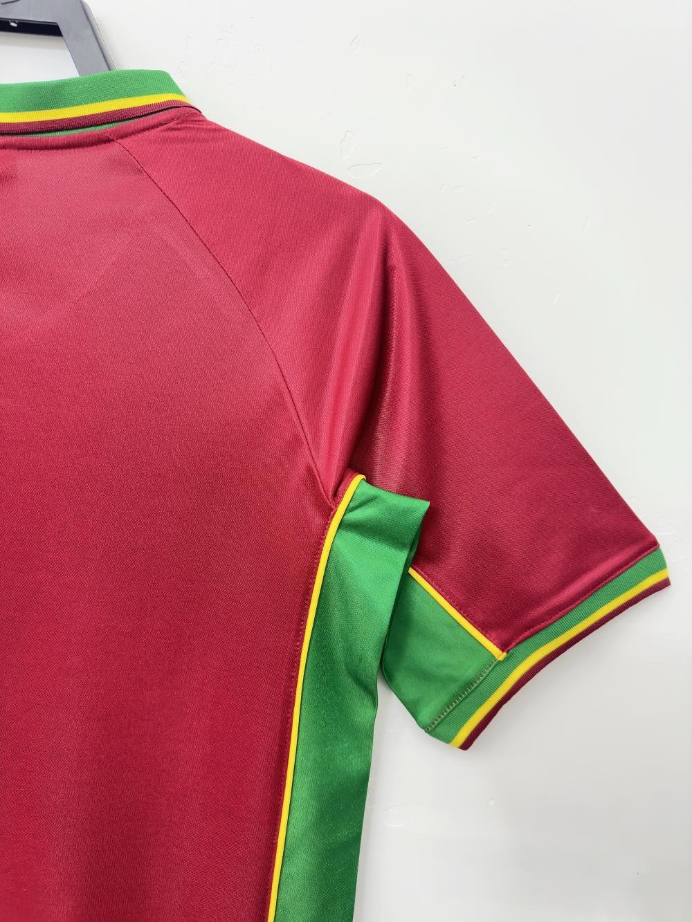 1998 Retro Portugal Home Football Shirt AAA fan-grade — view 5