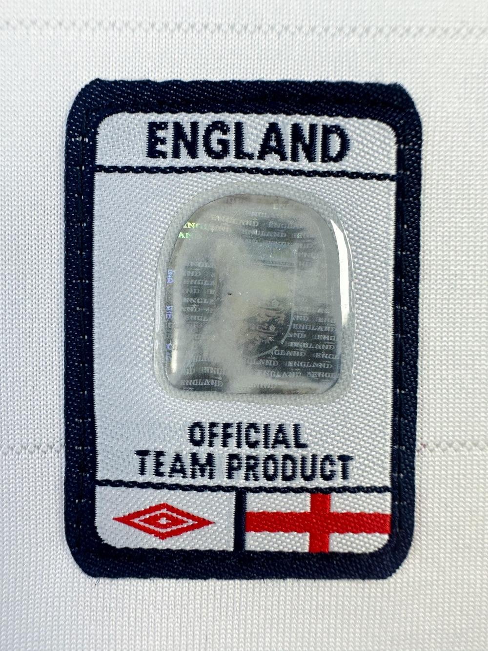 2004 Retro England Home Soccer Jersey AAA fan-grade — view 10
