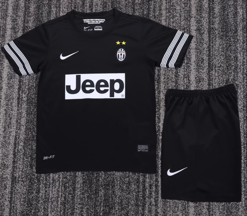 2012/2013 レトロ Juventus アウェイ フットボール ジャージ 1:1 タイ品質 キッズサイズ