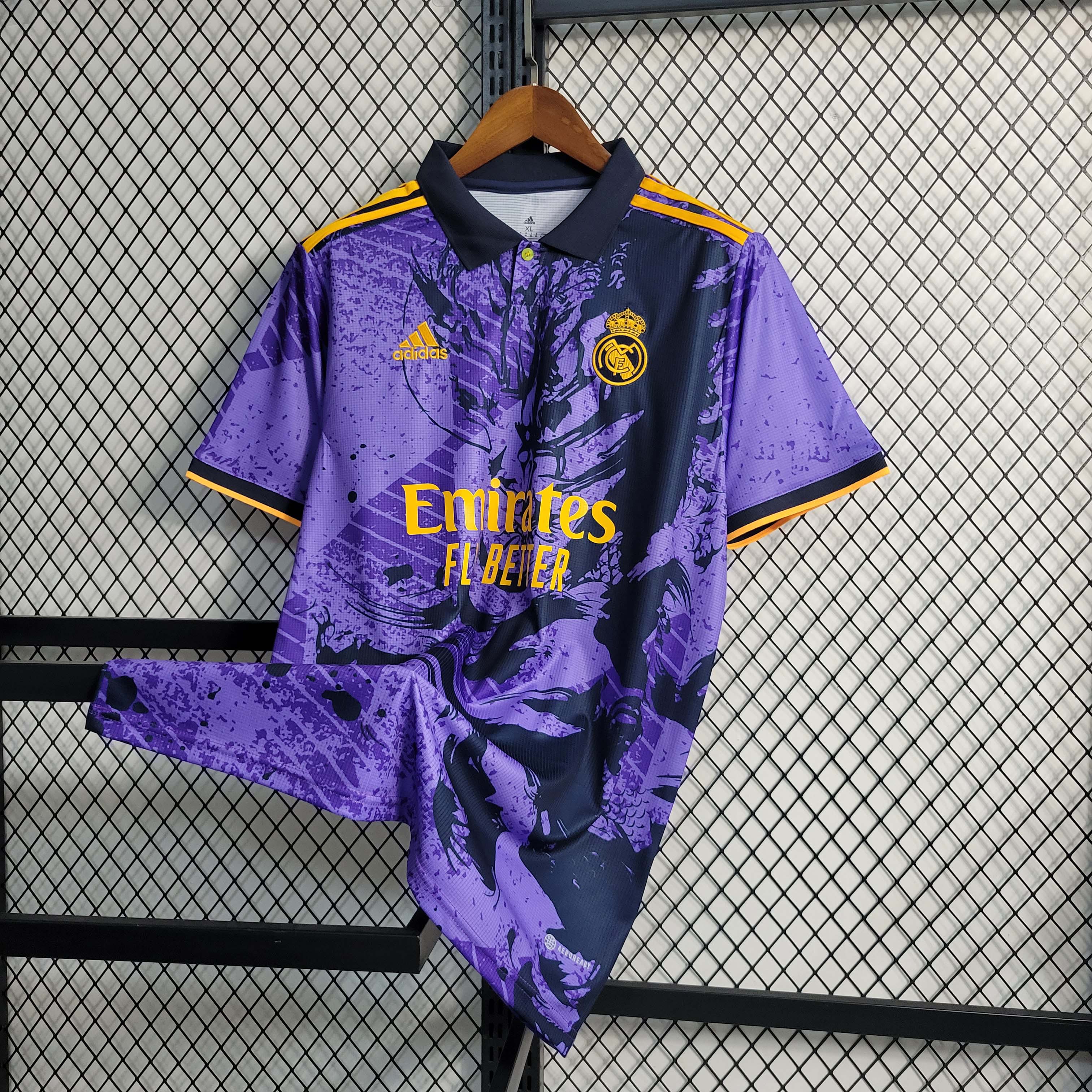 2023/2024 Real Madrid Purple Special Edition Football Shirt AAA fan-grade — view 3