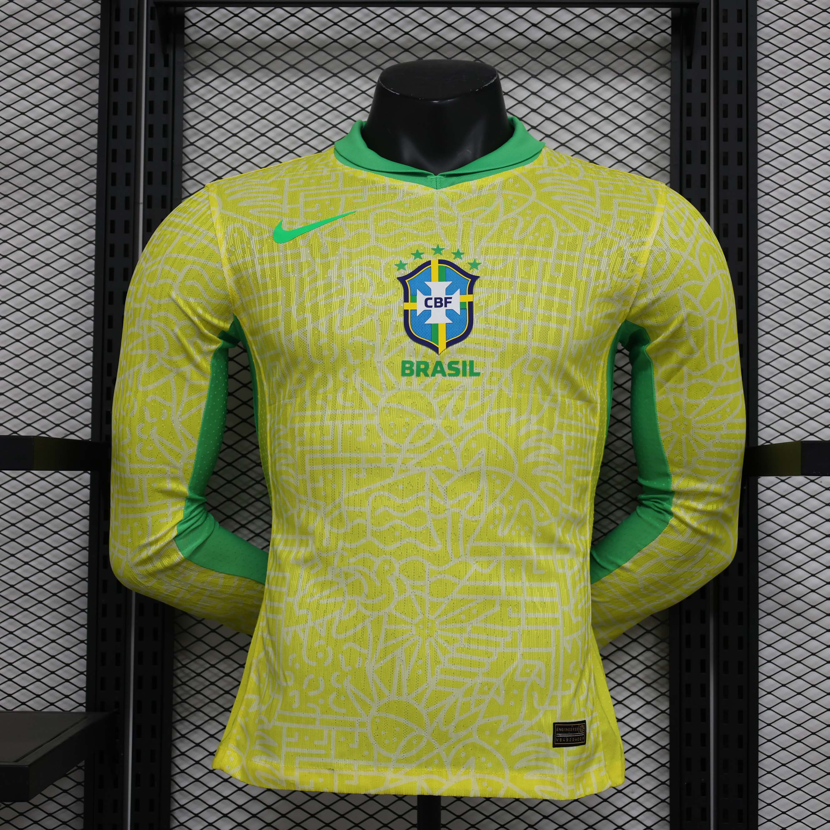 2024 Spielerversion Langarm Brasilien Heim Fußballtrikot AAA Fan-Qualität