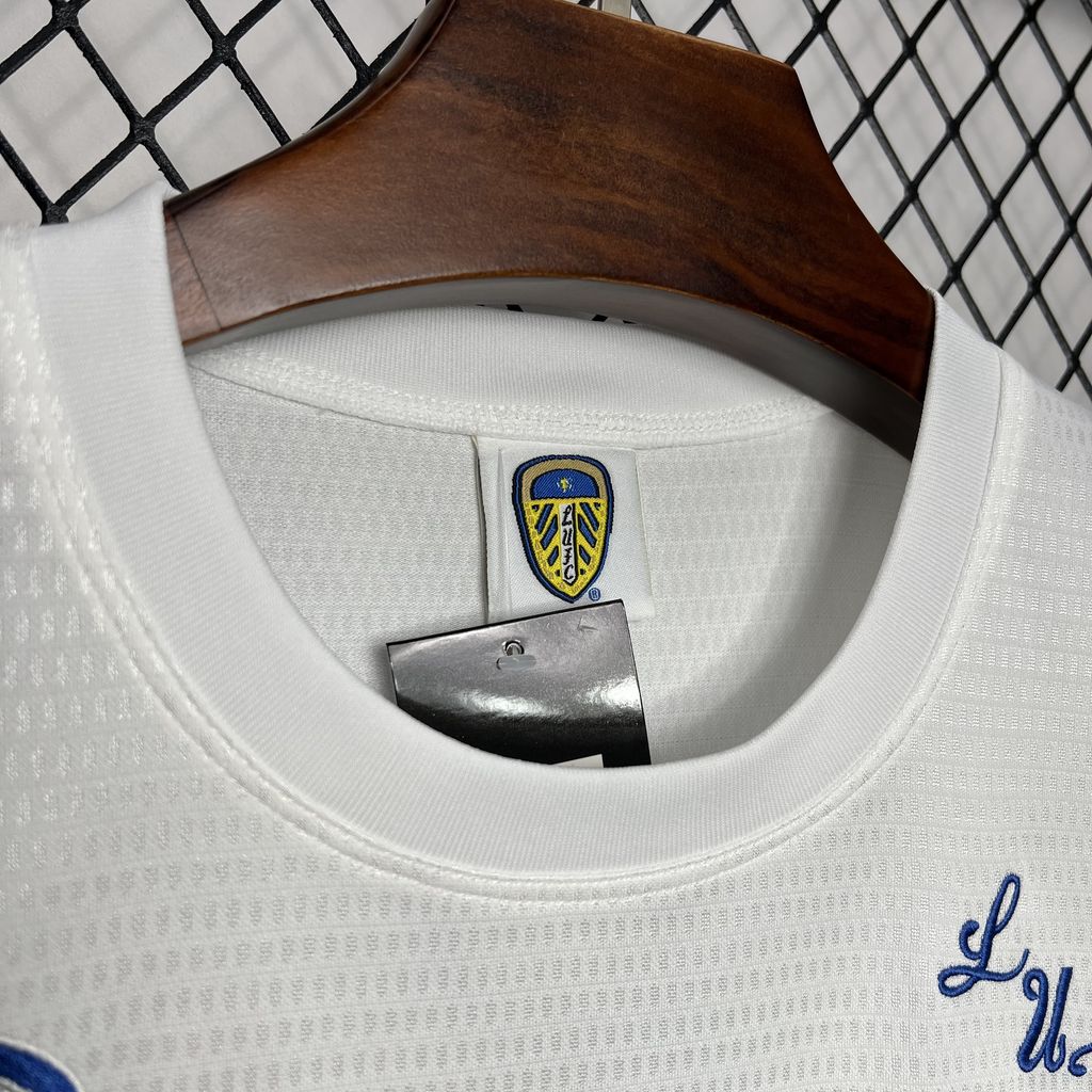 1995/1996 Retro Leeds United Home Soccer Jersey AAA fan-grade — view 4