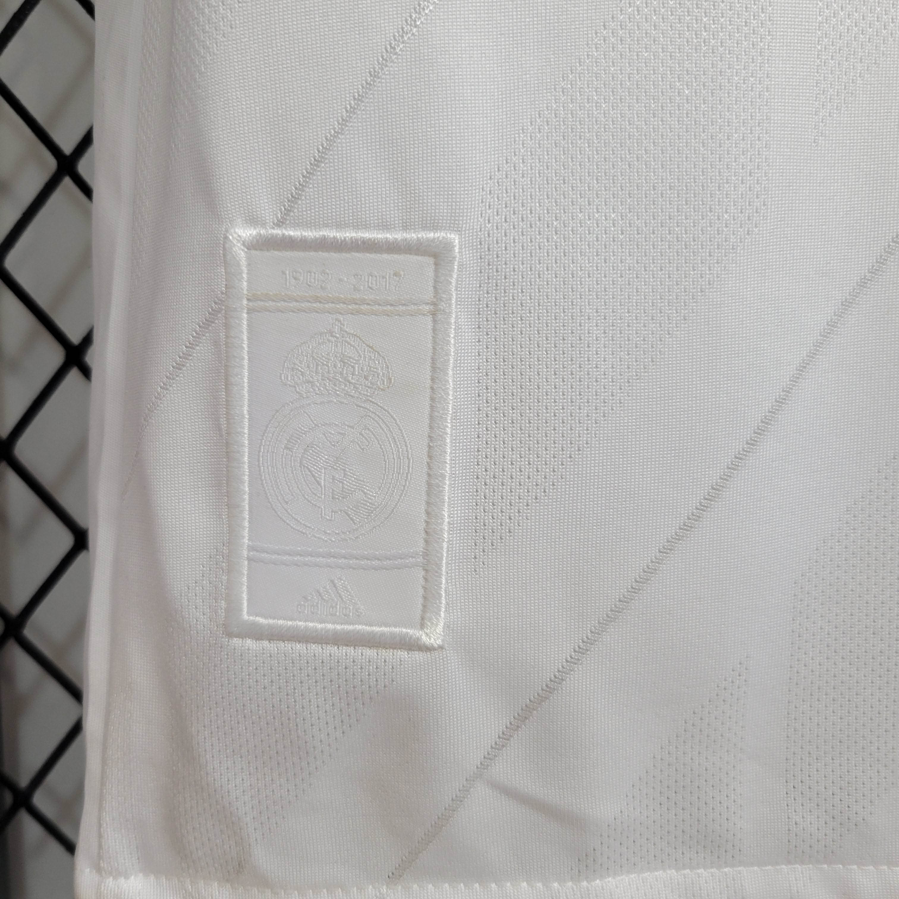 2017/2018 Retro Long Sleeve Real Madrid Home — view 8