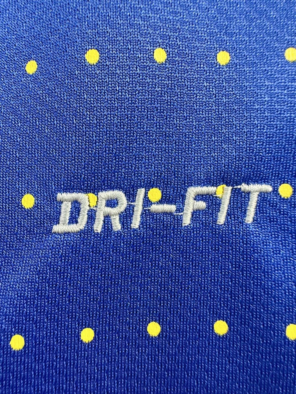 2010 Retro Brazil Away Soccer Jersey AAA fan-grade — view 6