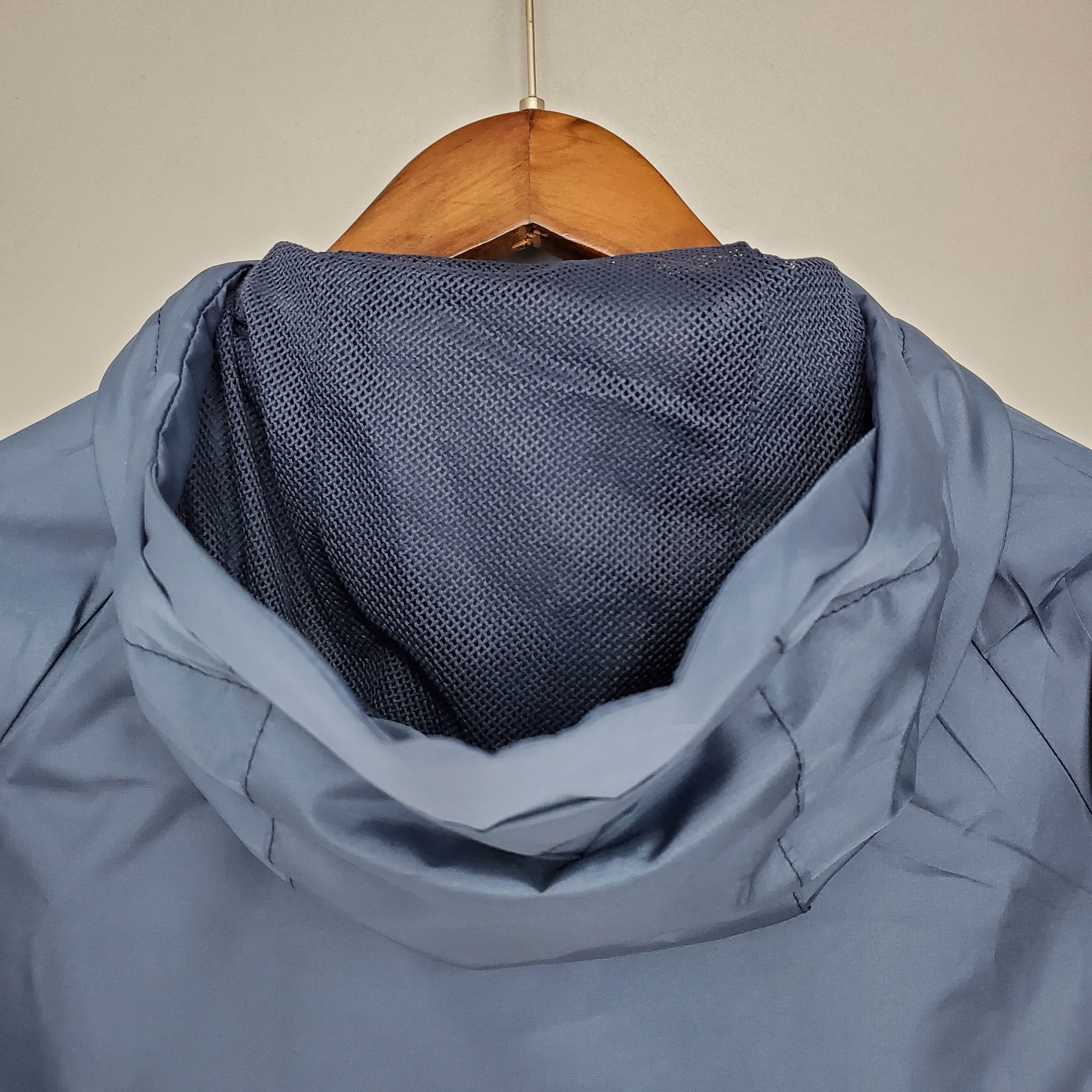 2021/2022 Tottenham Jersey Windbreaker Blue-White — view 7