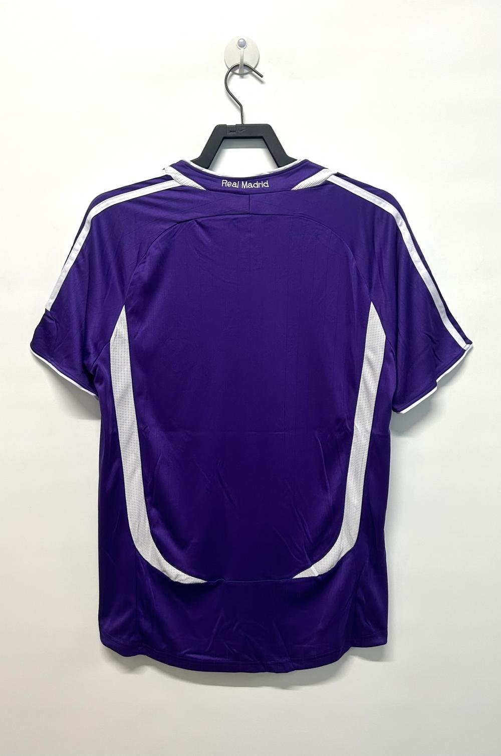 2006/2007 Retro Real Madrid Away Football Jersey AAA fan-grade — view 2