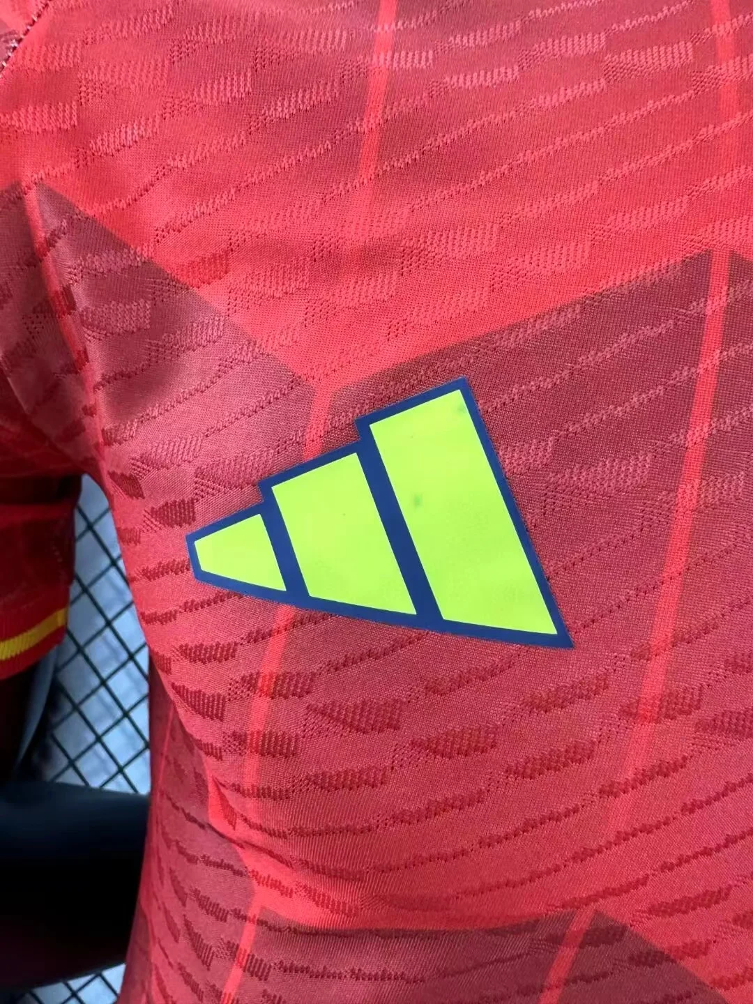 2024/2025 Spielerversion Spanien Sonderausgabe Trikot 02 — view 6