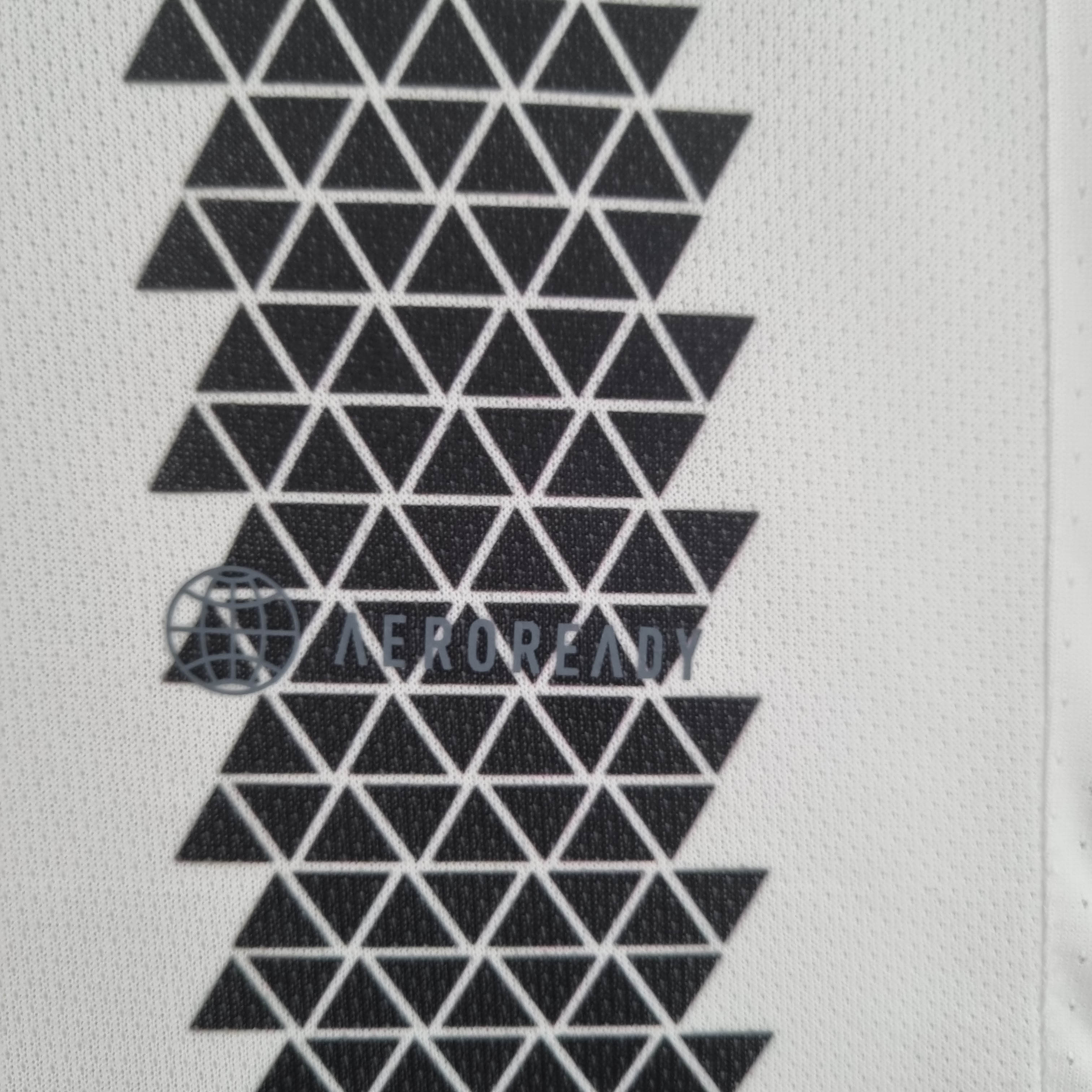 2022/2023 Juventus Home Soccer Jersey AAA fan-grade — view 9