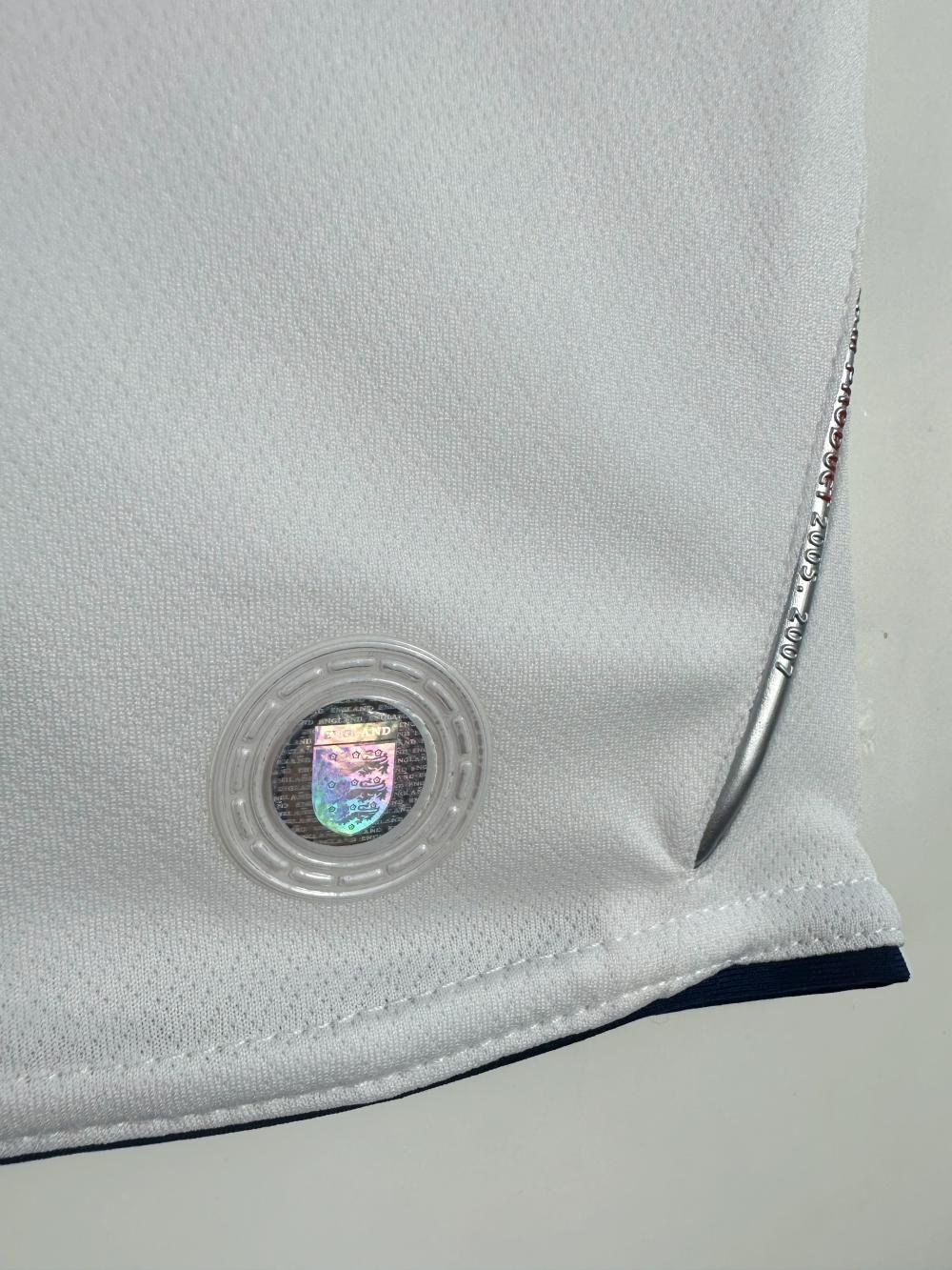 2006 Retro Long Sleeve England Home Soccer Jersey AAA fan-grade — view 8