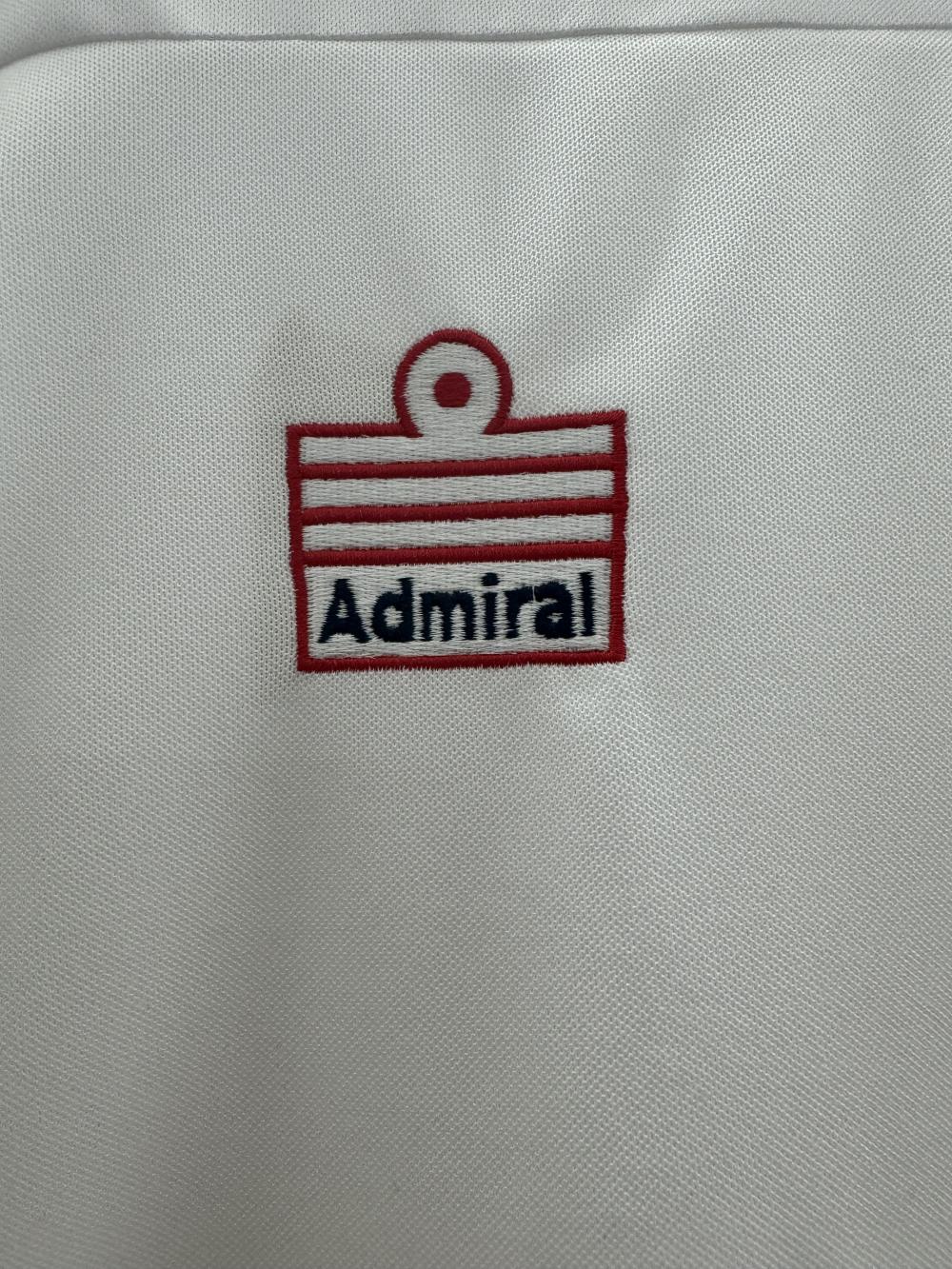 1982 Retro England Home Soccer Jersey AAA fan-grade — view 5