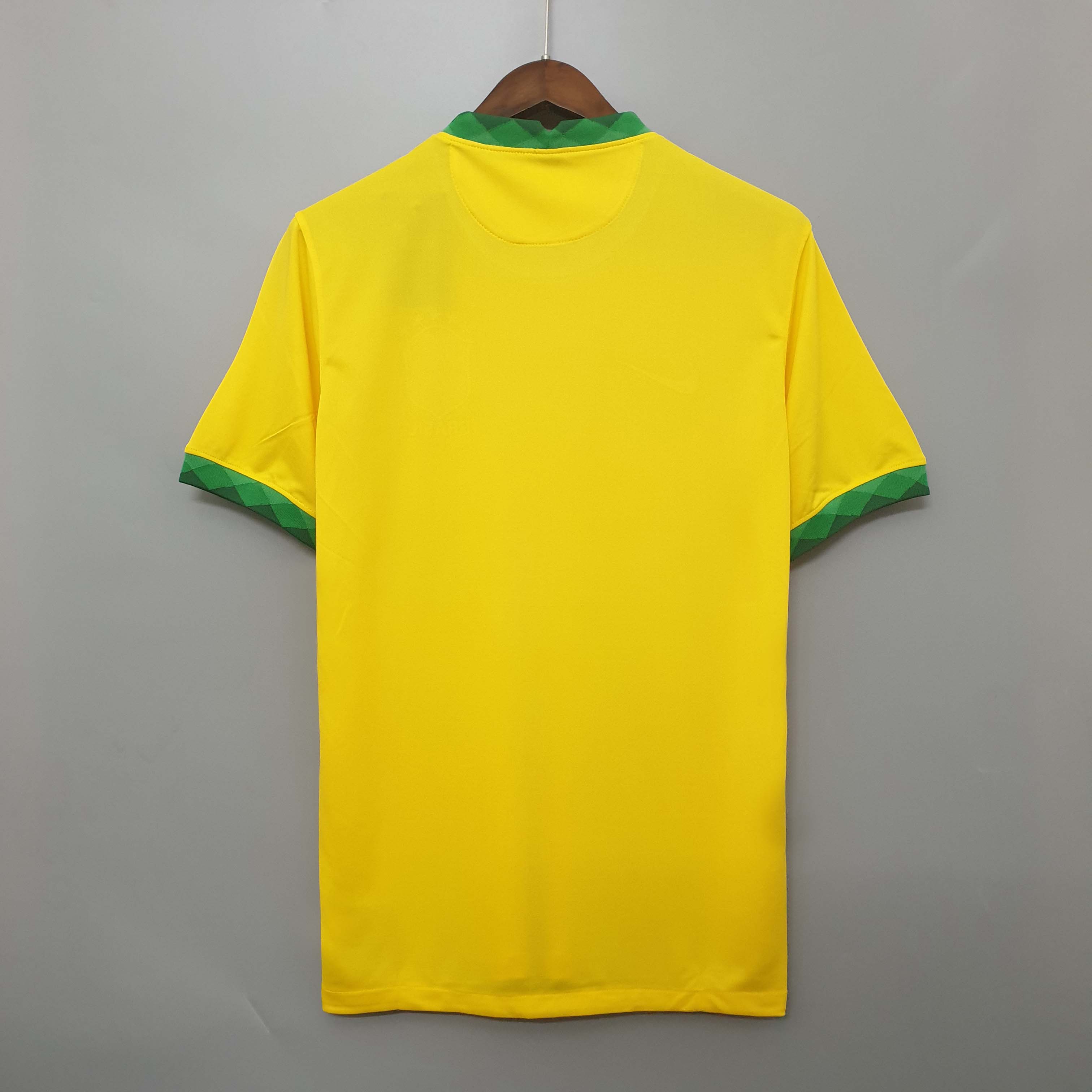 2020 Retro Brazil Home Football Shirt AAA fan-grade — view 4