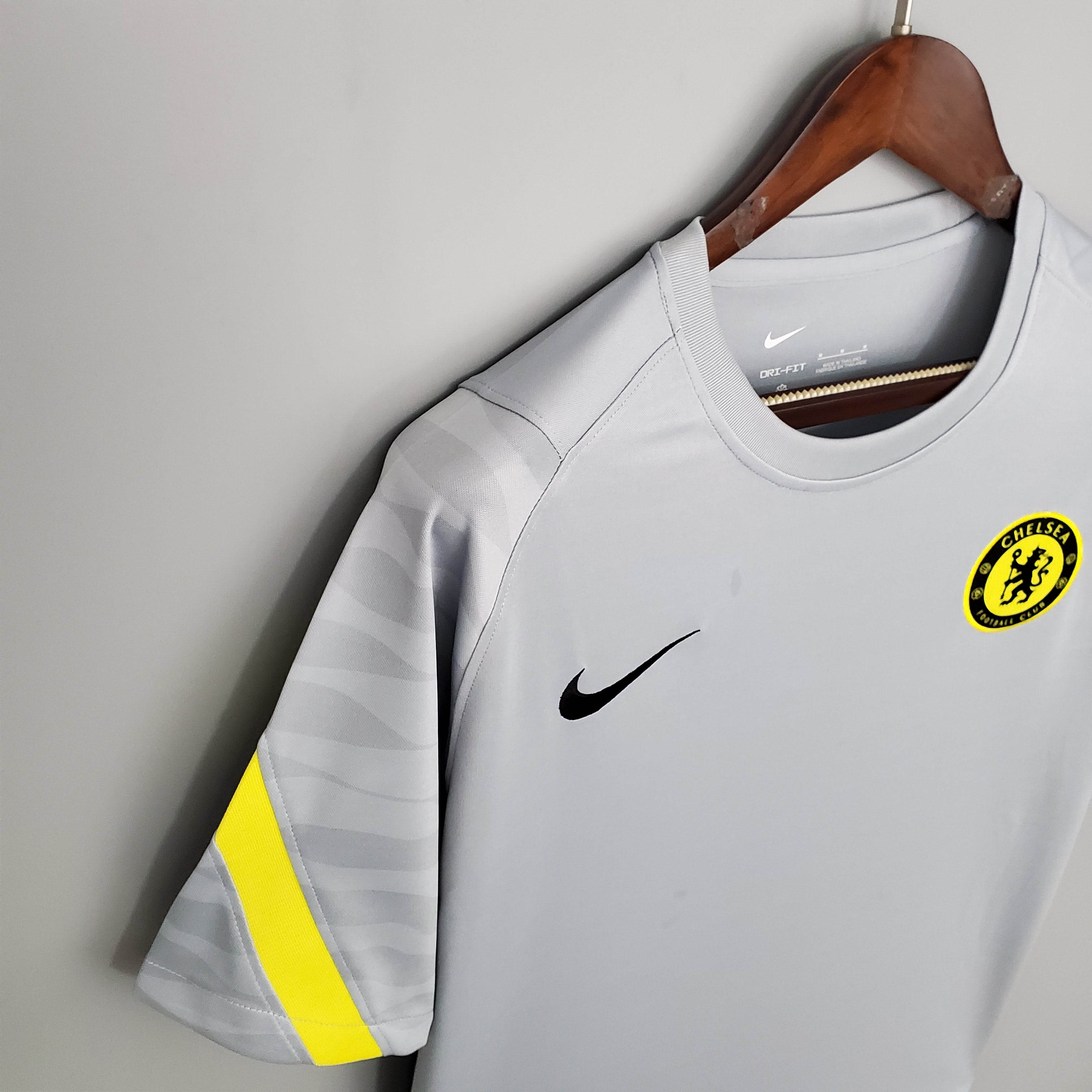 2021-2022 Chelsea Training Suit Grey — view 6