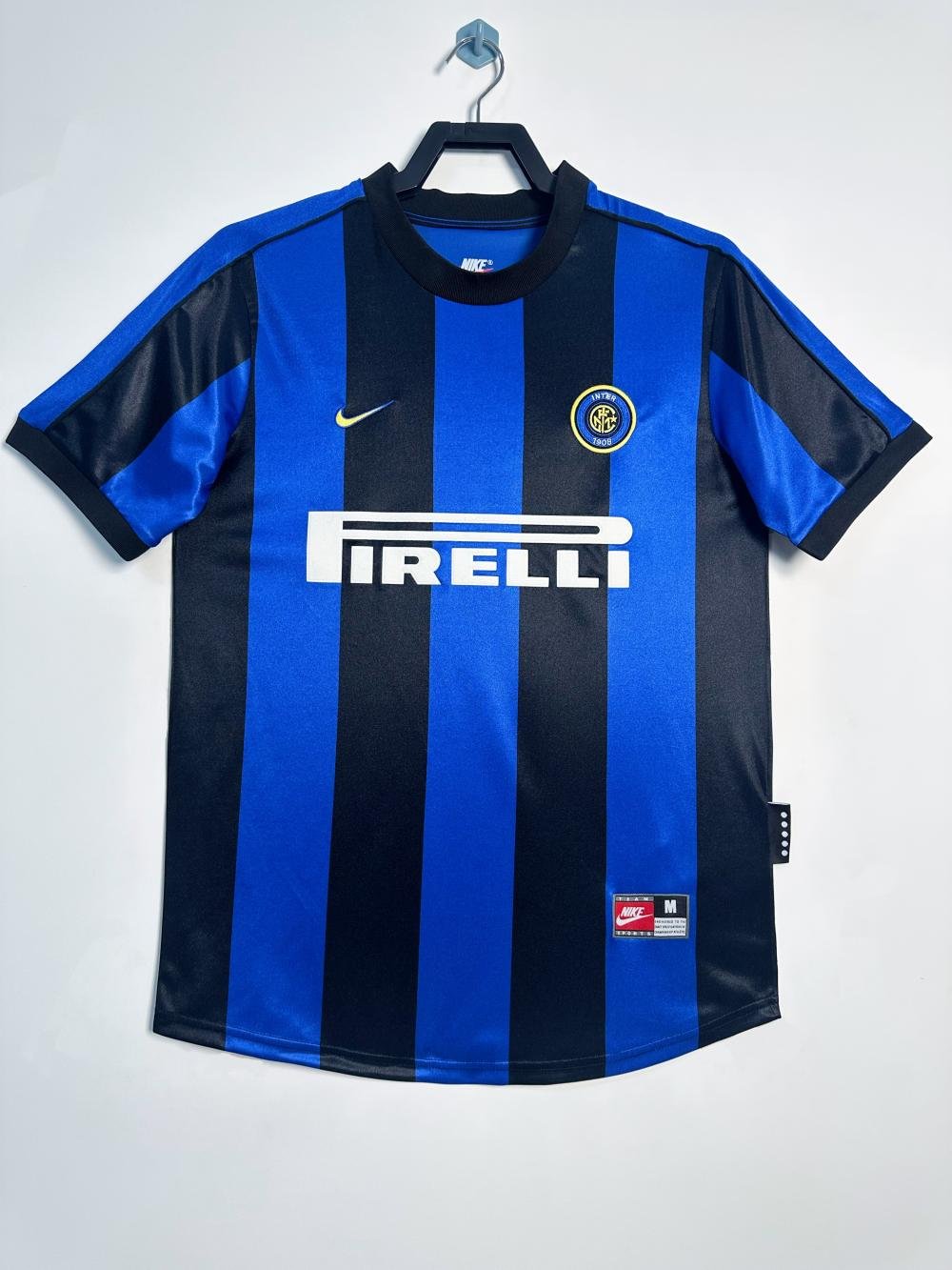 1999-2000 Retro Inter Milan Home Football Jersey AAA fan-grade