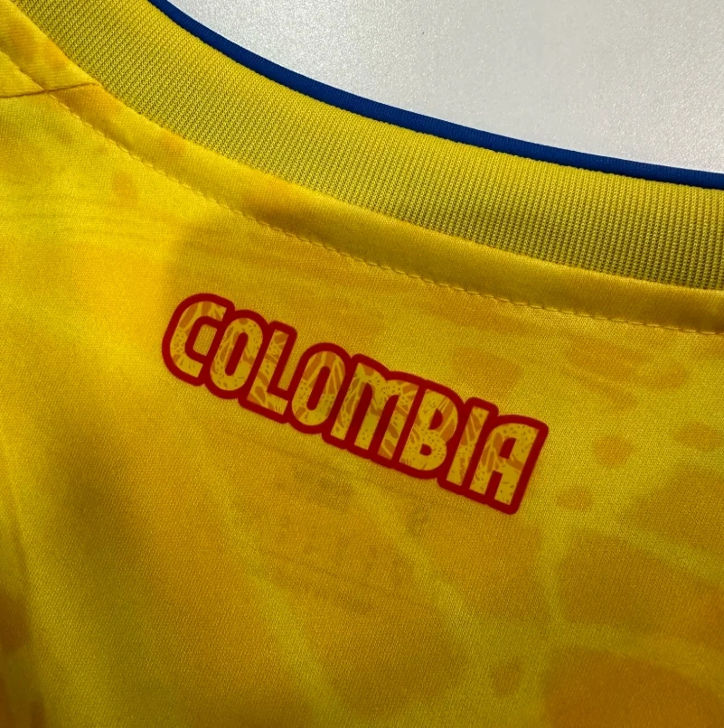 2026 Kolumbien Heim Fußballtrikot AAA Fan-Qualität — view 8